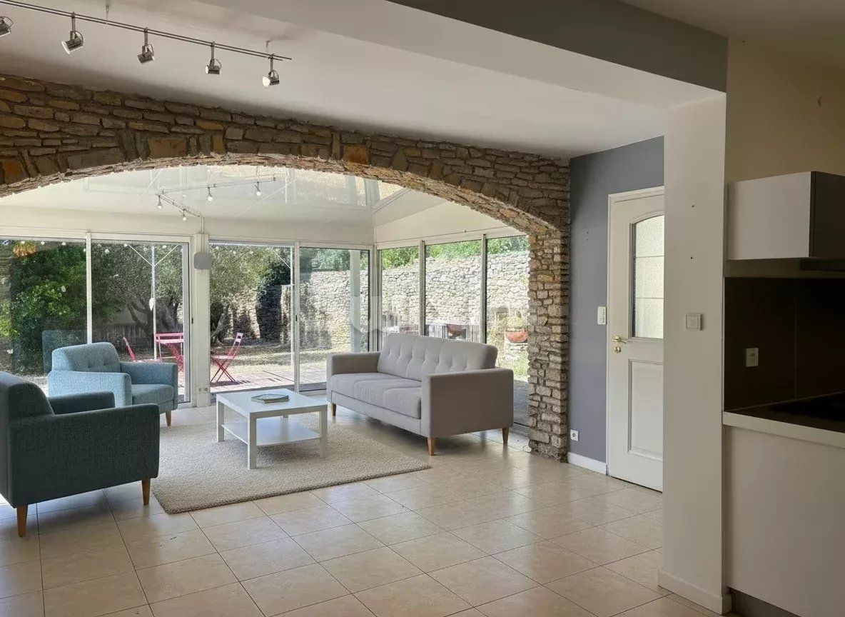 casa 8 Quartos para venda sobre Nîmes (30000)