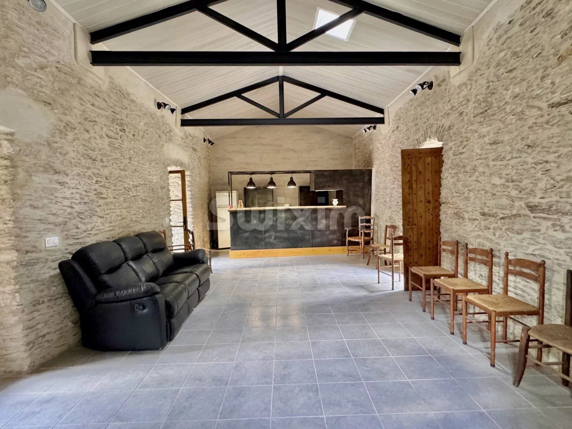 propriété 11 Pièces en vente sur Saint-Martin-de-Boubaux (48160)