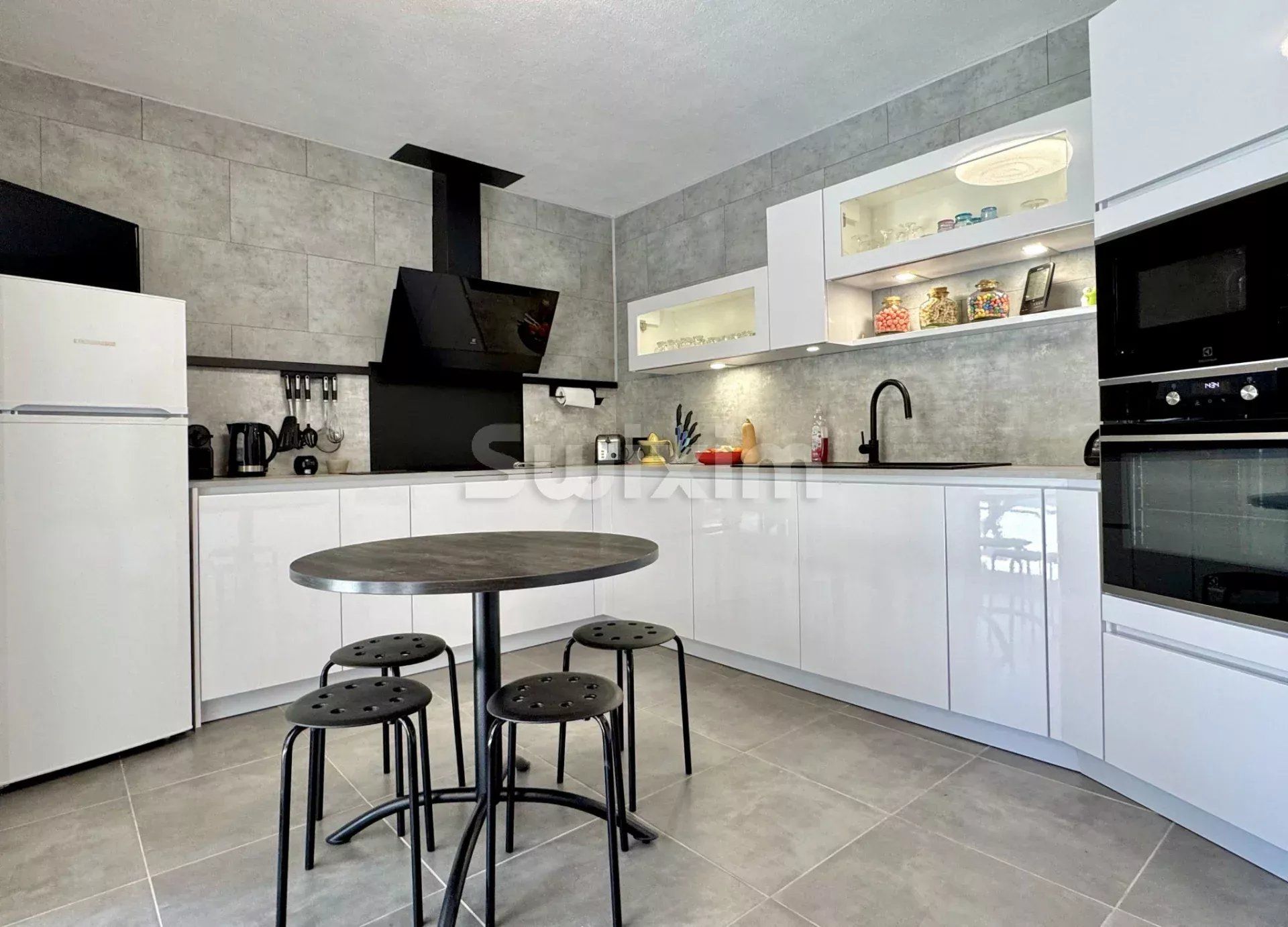 villa 6 Rooms for sale on Saint-Privat-des-Vieux (30340)