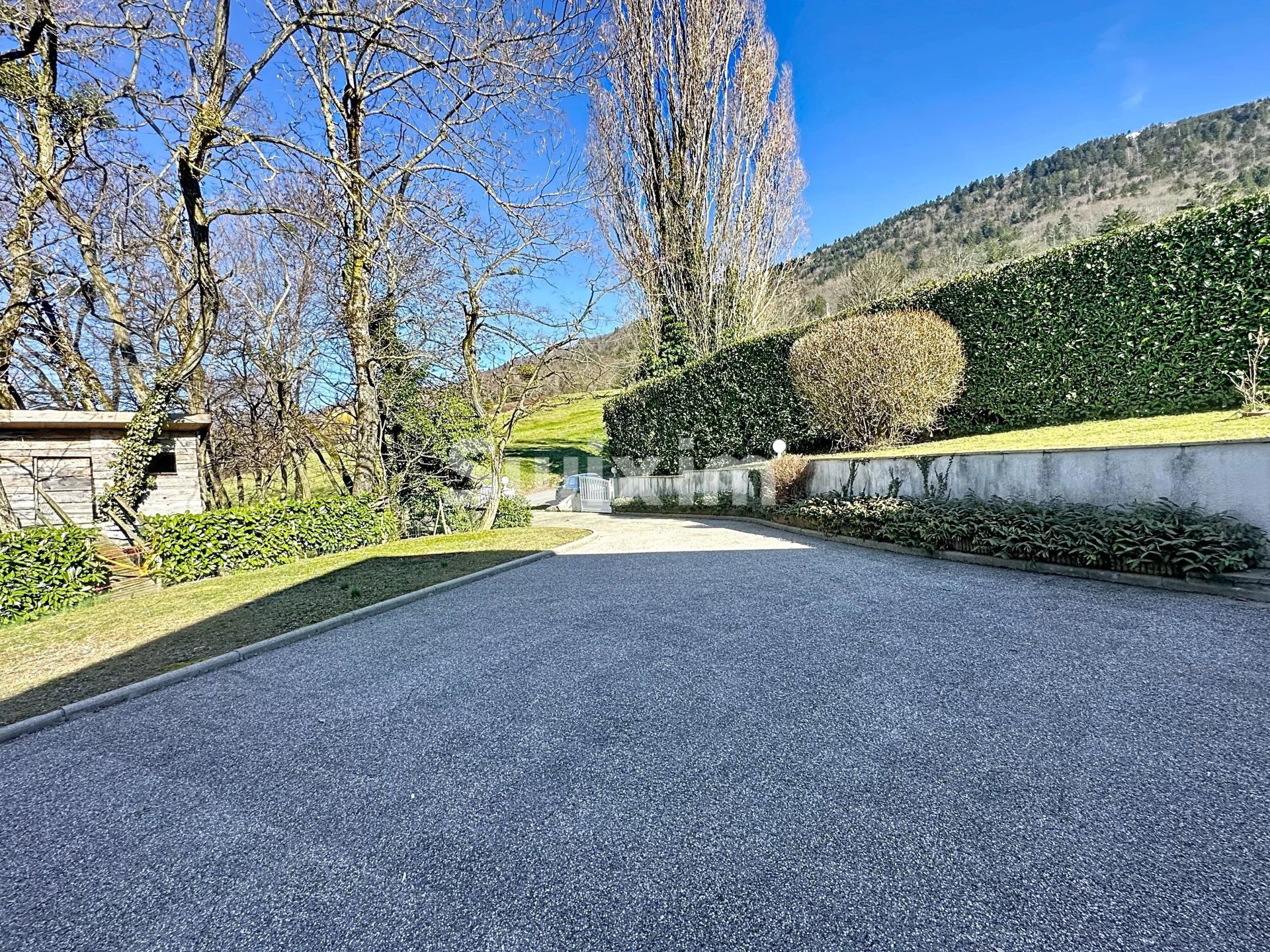maison 6 Pièces en vente sur Saint-Cergues (74140)