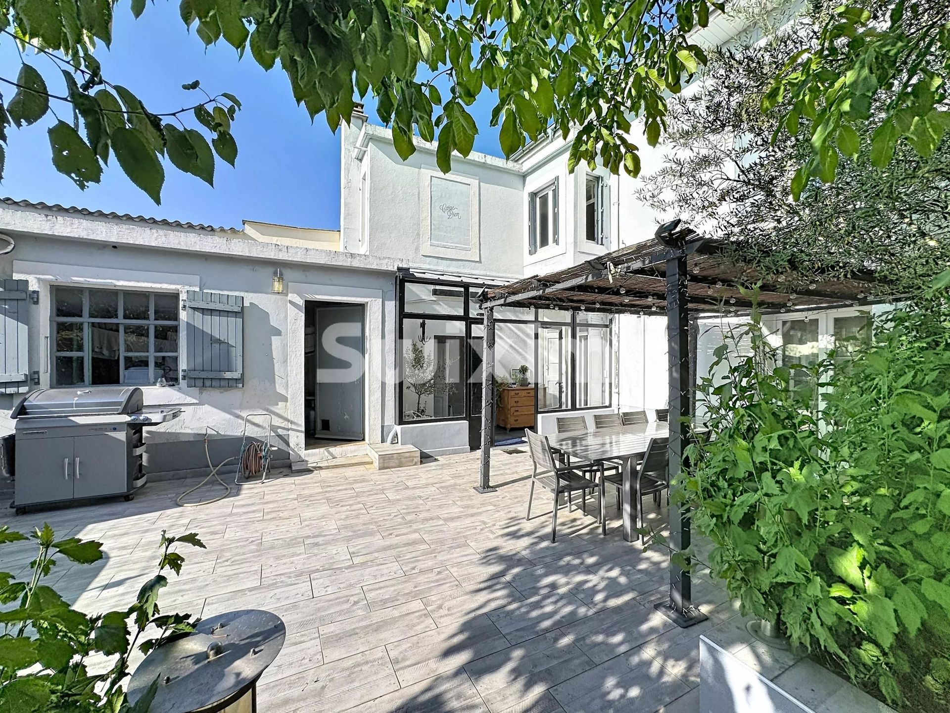 maison de ville 9 Pièces en vente sur Saint-Julien-en-Genevois (74160)