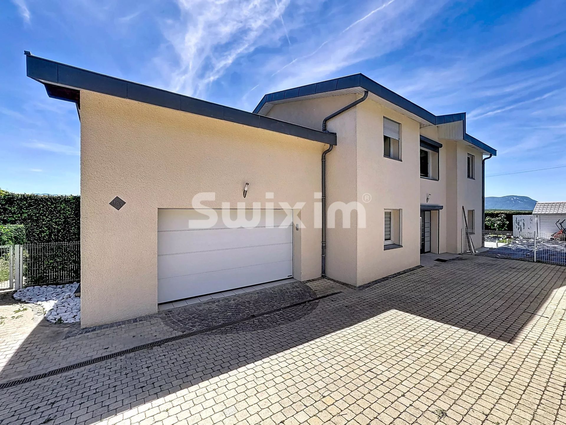 casa 7 Camere in vendita su Challex (01630)