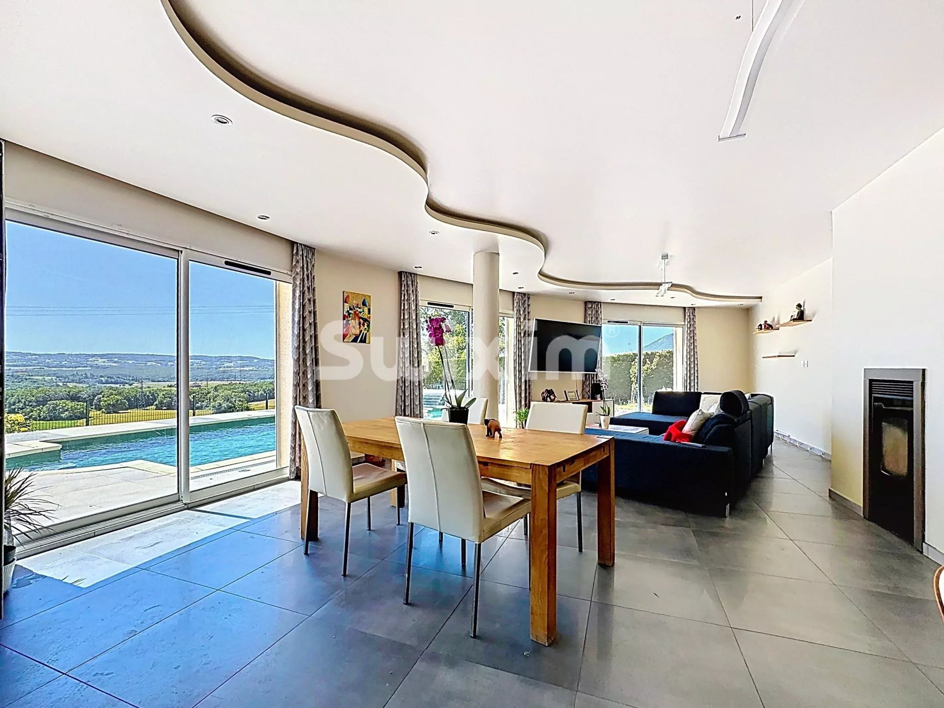 casa 7 Camere in vendita su Challex (01630)