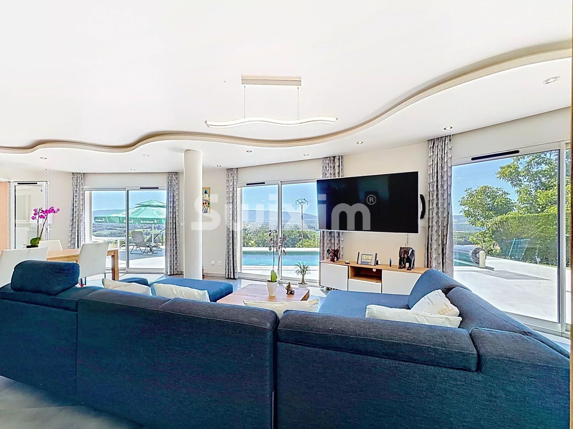 casa 7 Camere in vendita su Challex (01630)