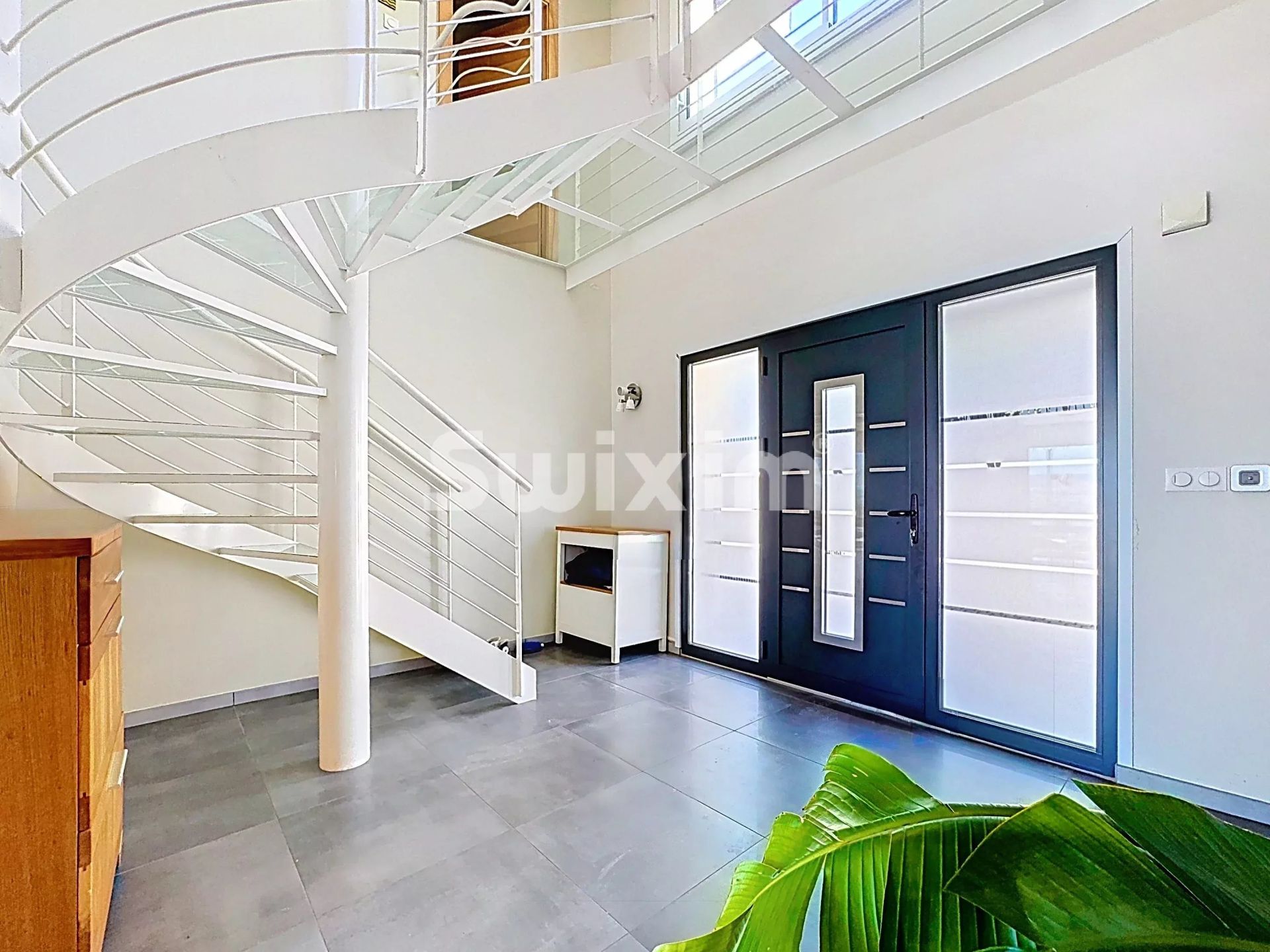 casa 7 Camere in vendita su Challex (01630)