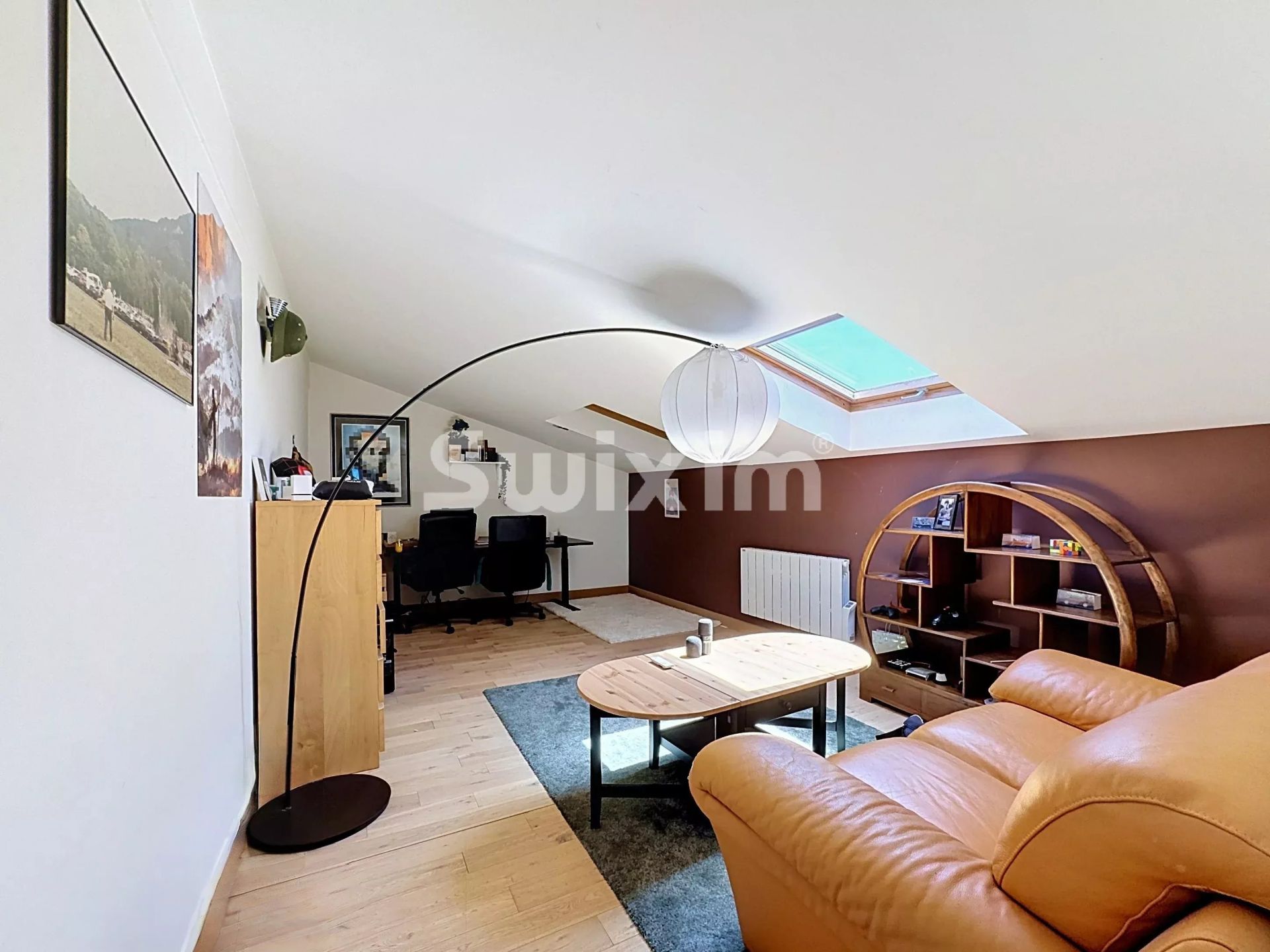 casa 7 Camere in vendita su Challex (01630)