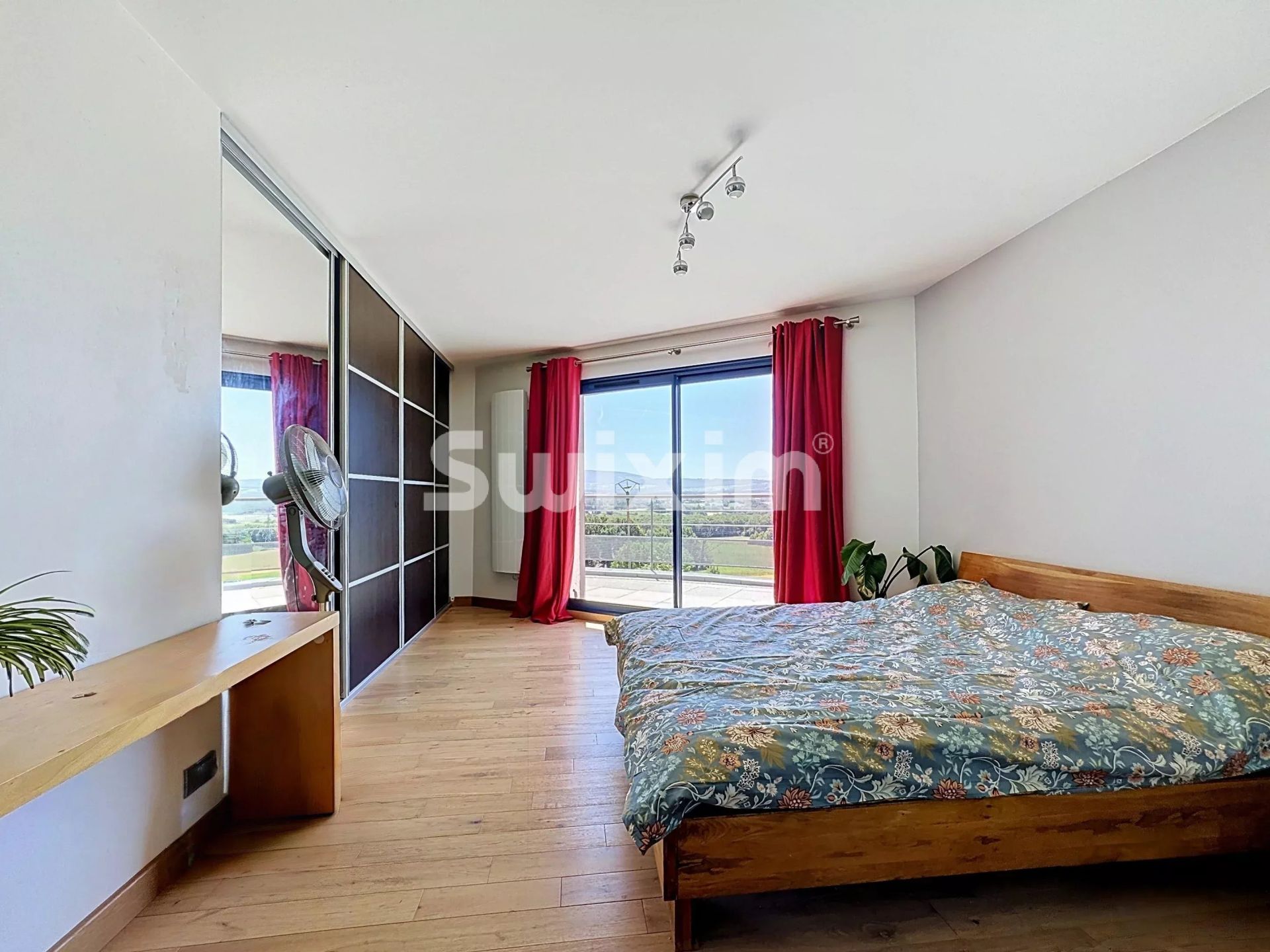 casa 7 Camere in vendita su Challex (01630)