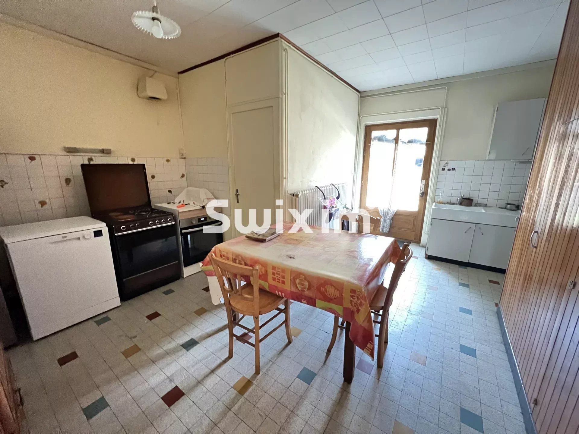 casa 11 Quartos para venda sobre Savigny-en-Revermont (71580)