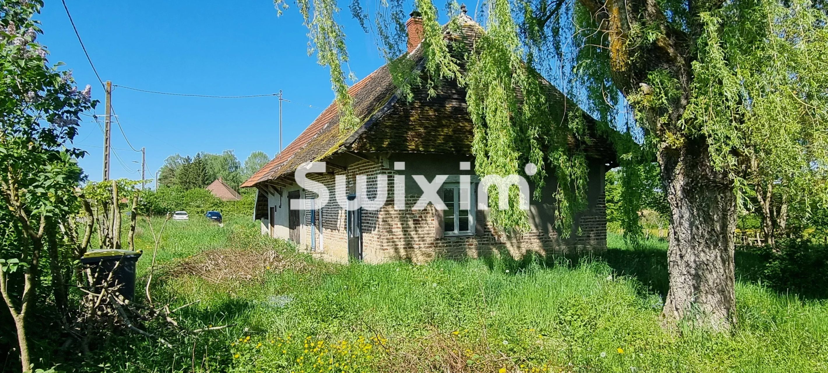 farmhouse 3 Rooms for sale on Lons-le-Saunier (39000)