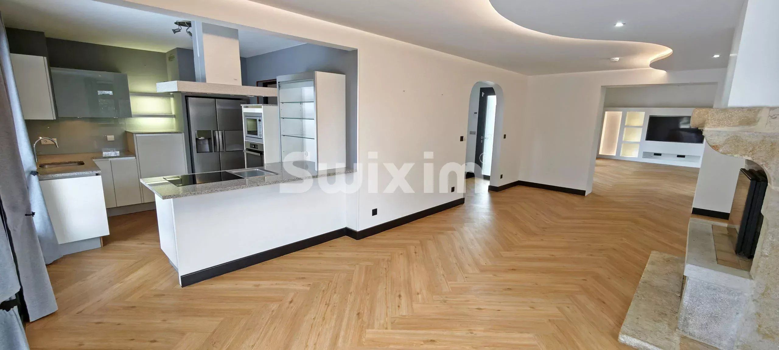 casa 8 Camere in vendita su Damparis (39500)