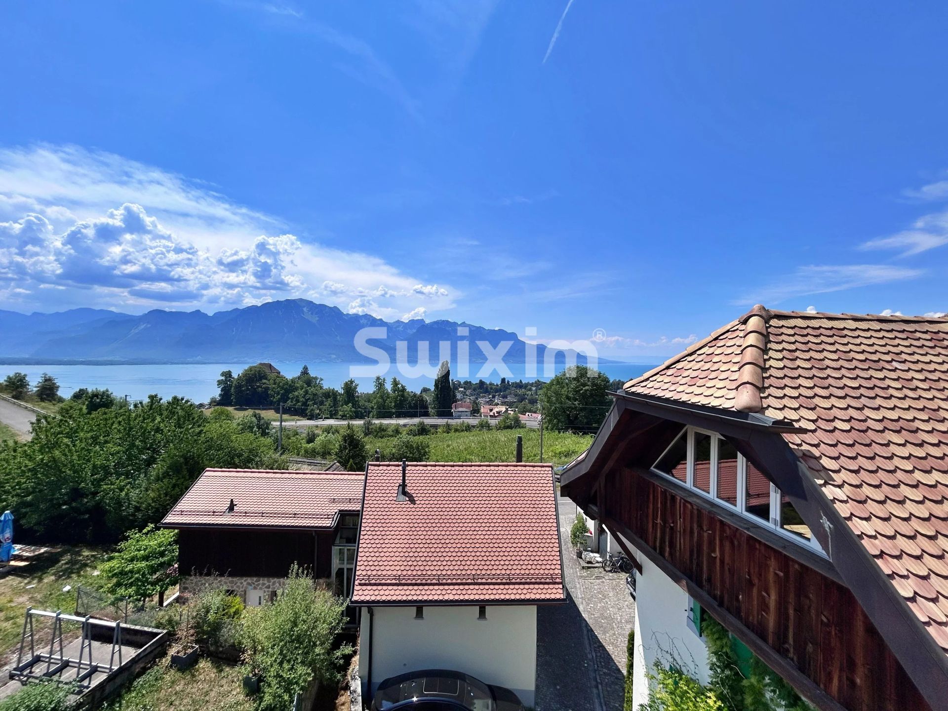 triplex 4.5 Rooms for rent on Clarens (1815)