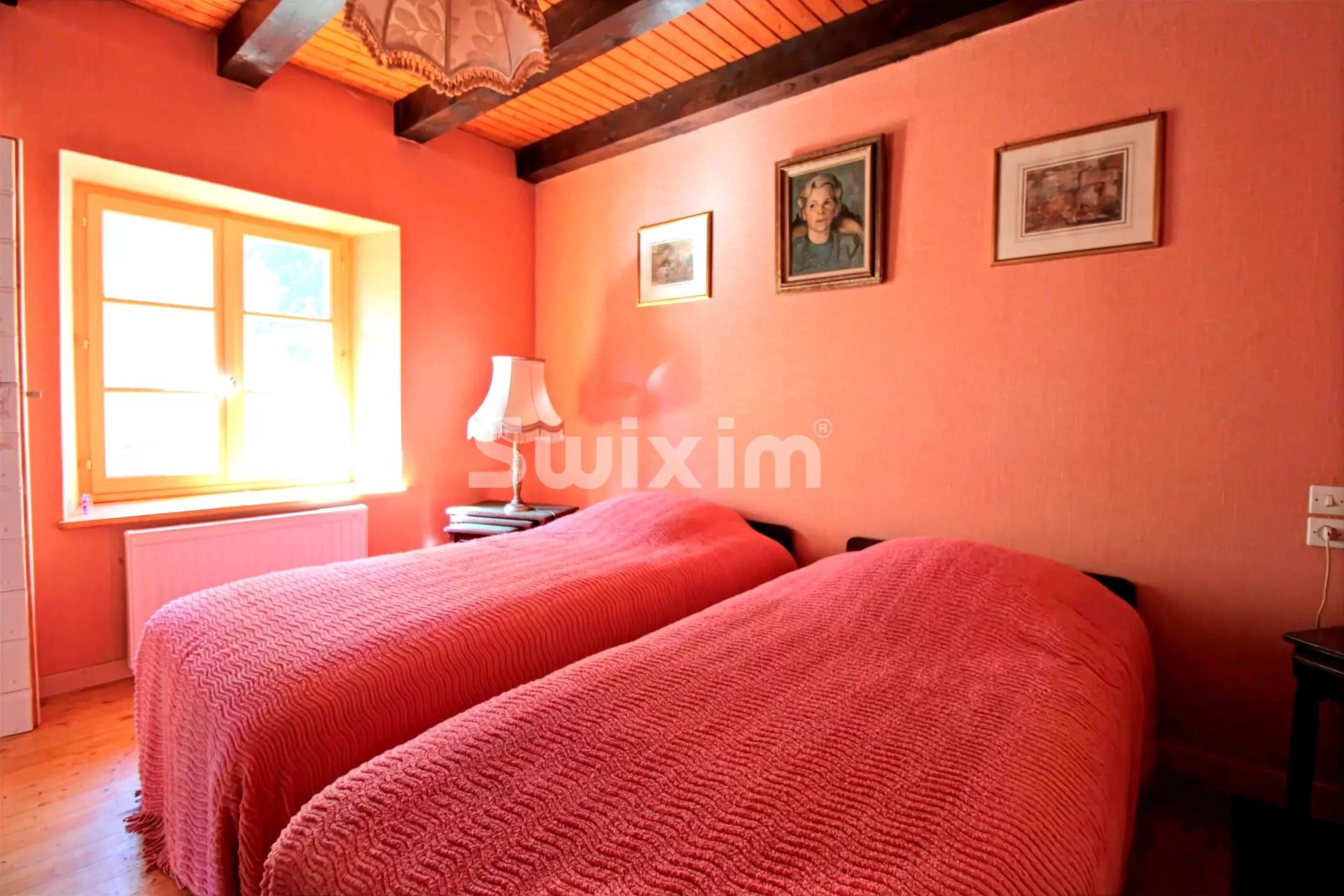 house 6 Rooms for sale on Longchaumois (39400)