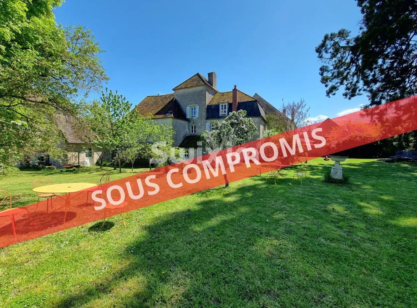 Sale Property Brinon-sur-Beuvron 11&nbsp;Rooms 314.8&nbsp;m²