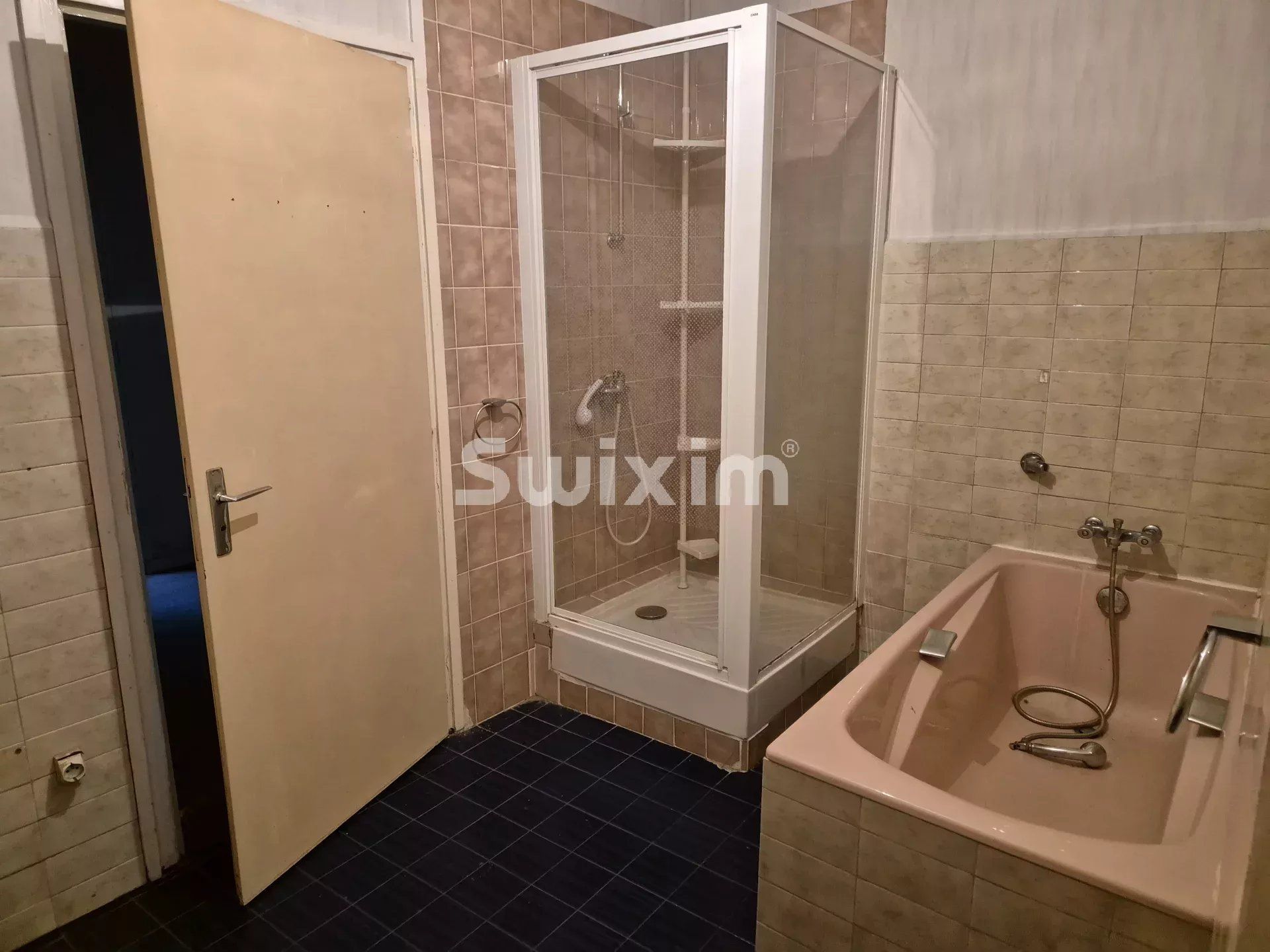 immobile 11 Camere in vendita su Orchamps (39700)