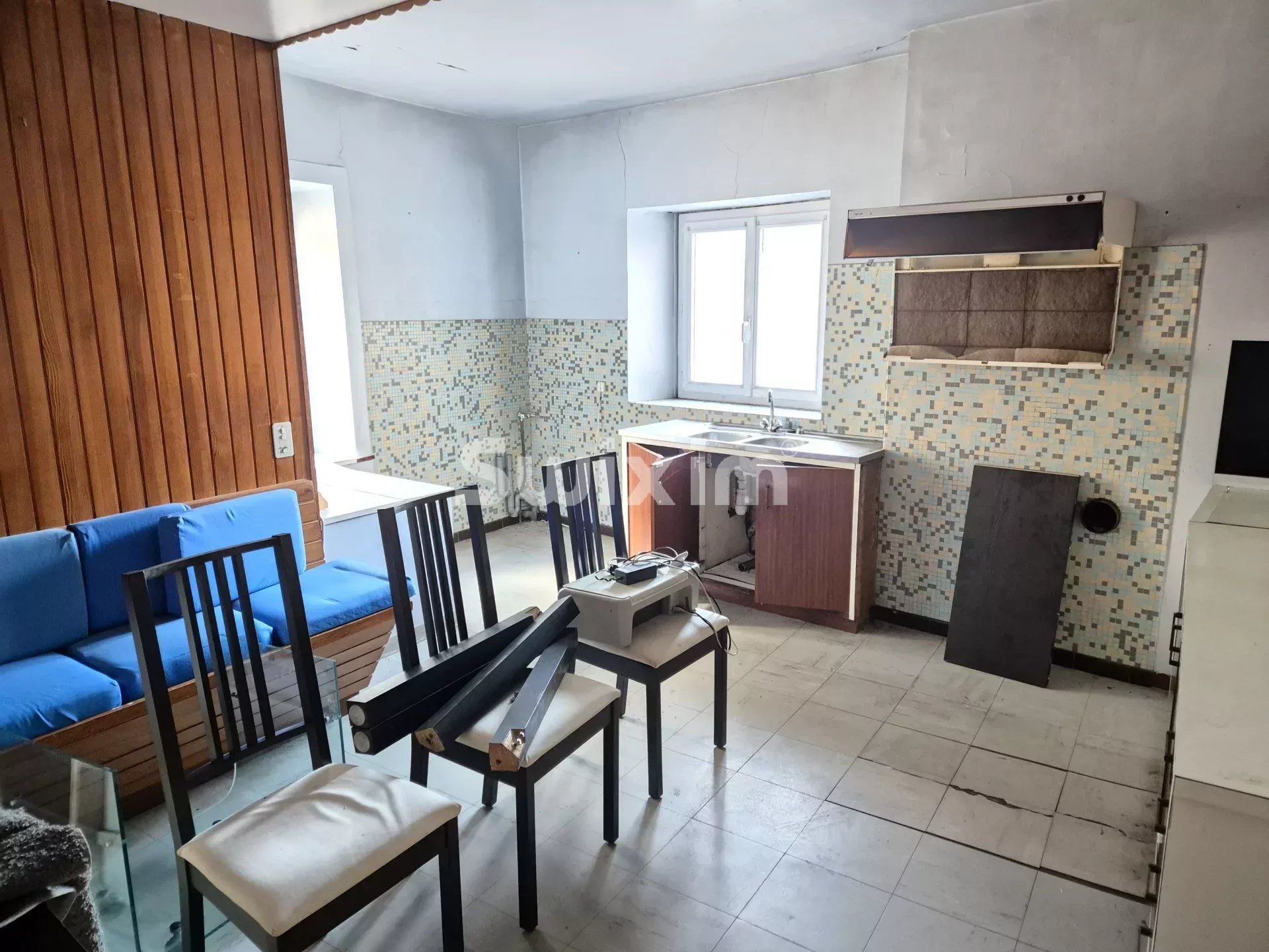 immobile 11 Camere in vendita su Orchamps (39700)