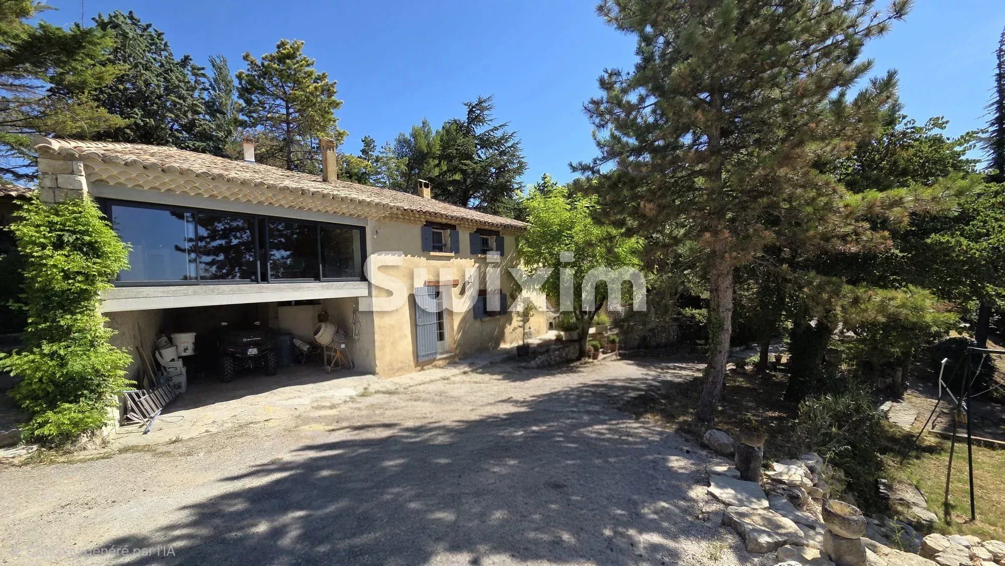 casa 6 Camere in vendita su Roussas (26230)