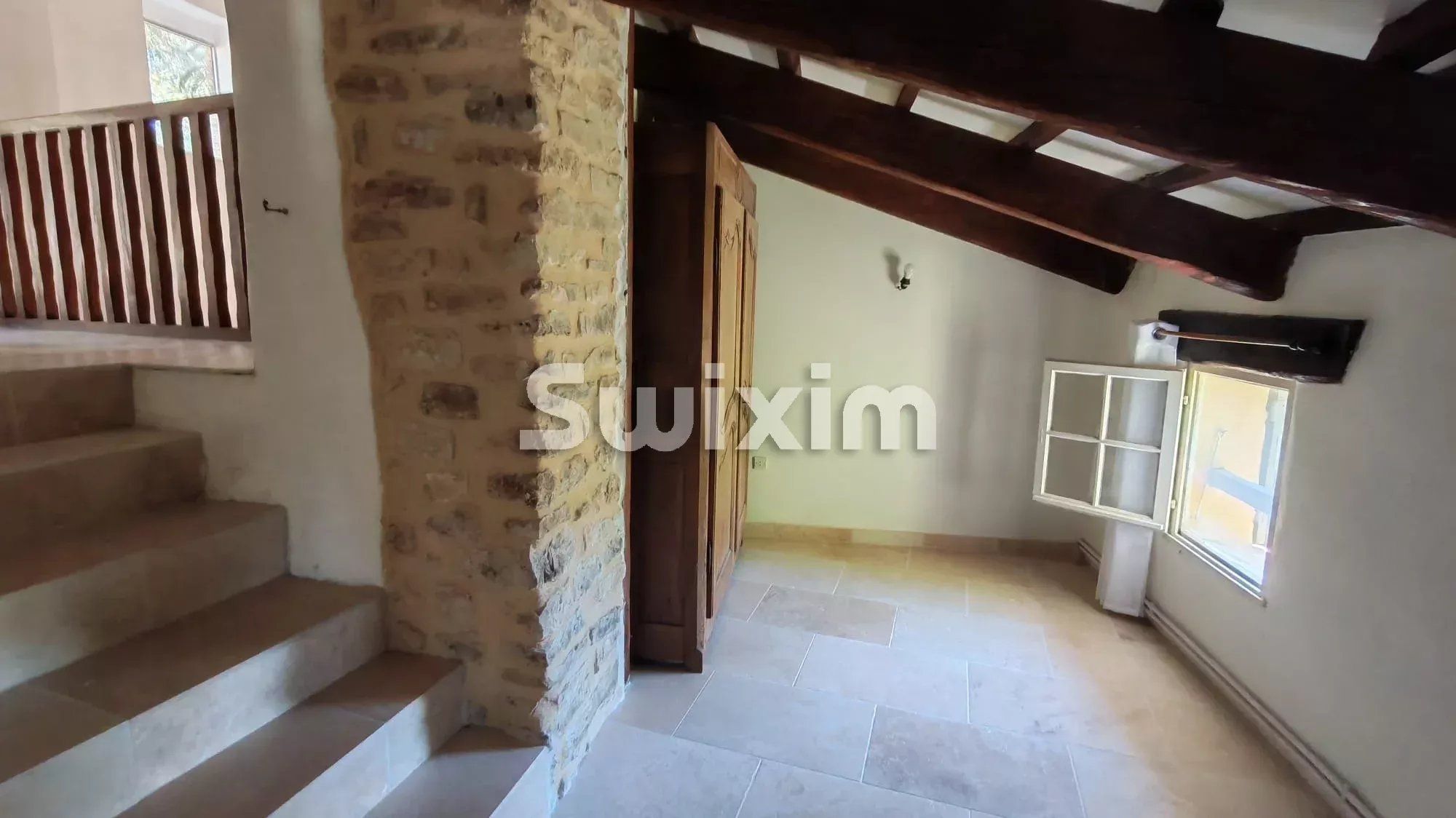 casa 6 Camere in vendita su Roussas (26230)
