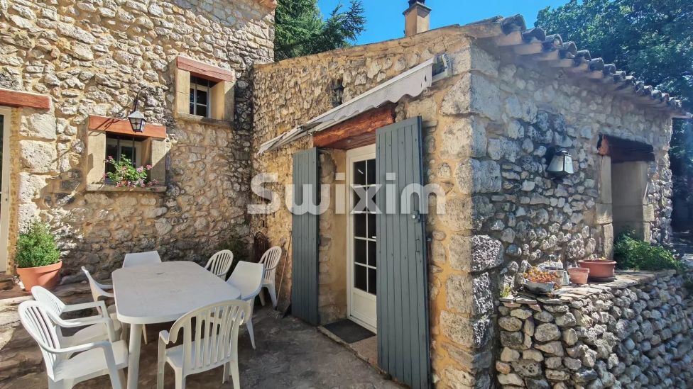 Vendita Casa Roussas 6&nbsp;Camere 185&nbsp;m²