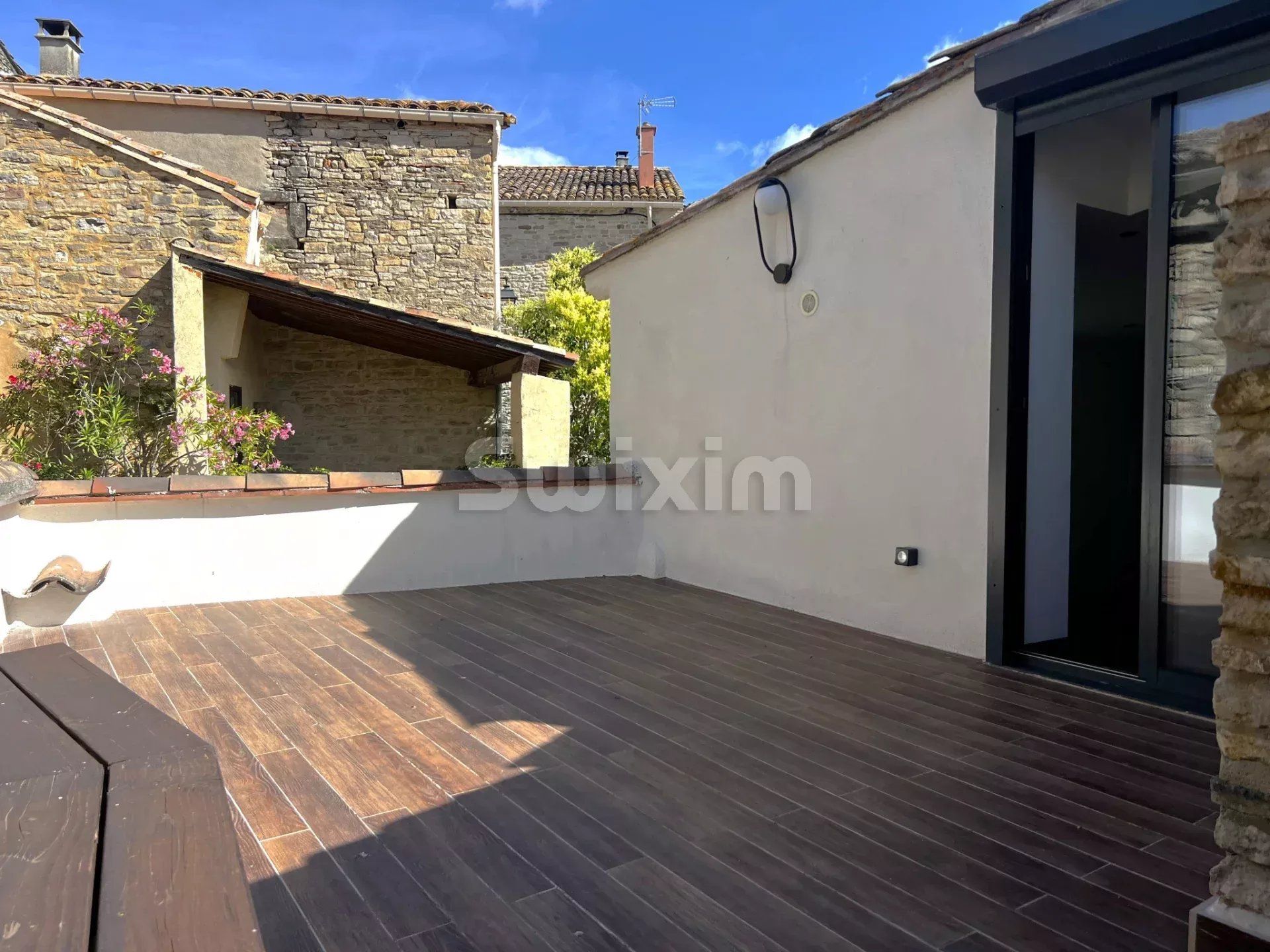 casa 8 Quartos para venda sobre Saint-Étienne-de-l'Olm (30360)