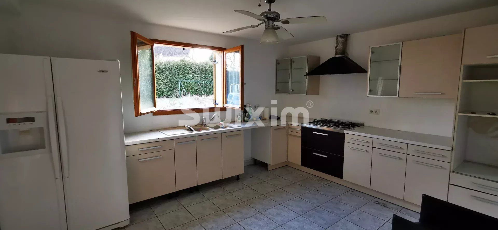casa 8 Camere in vendita su Sermange (39700)