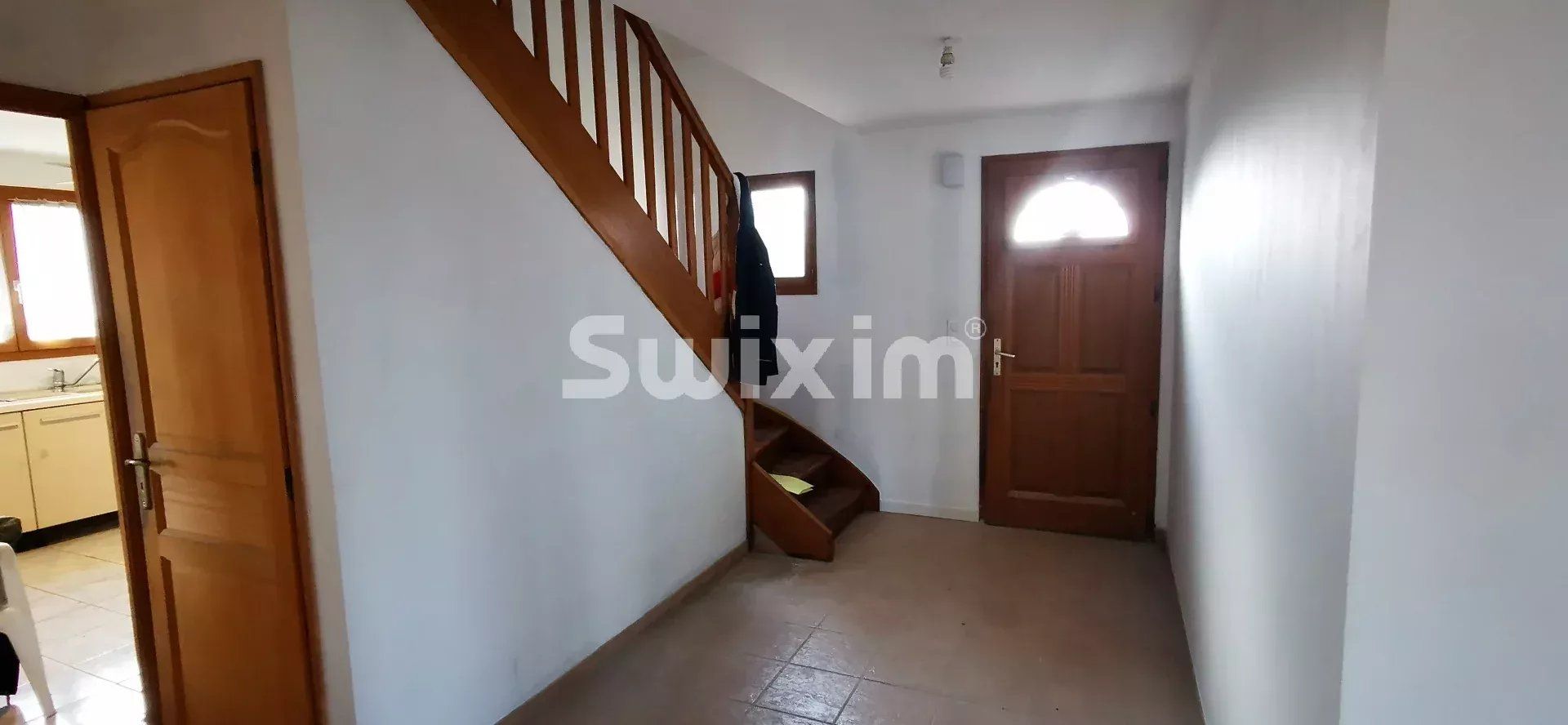 casa 8 Camere in vendita su Sermange (39700)