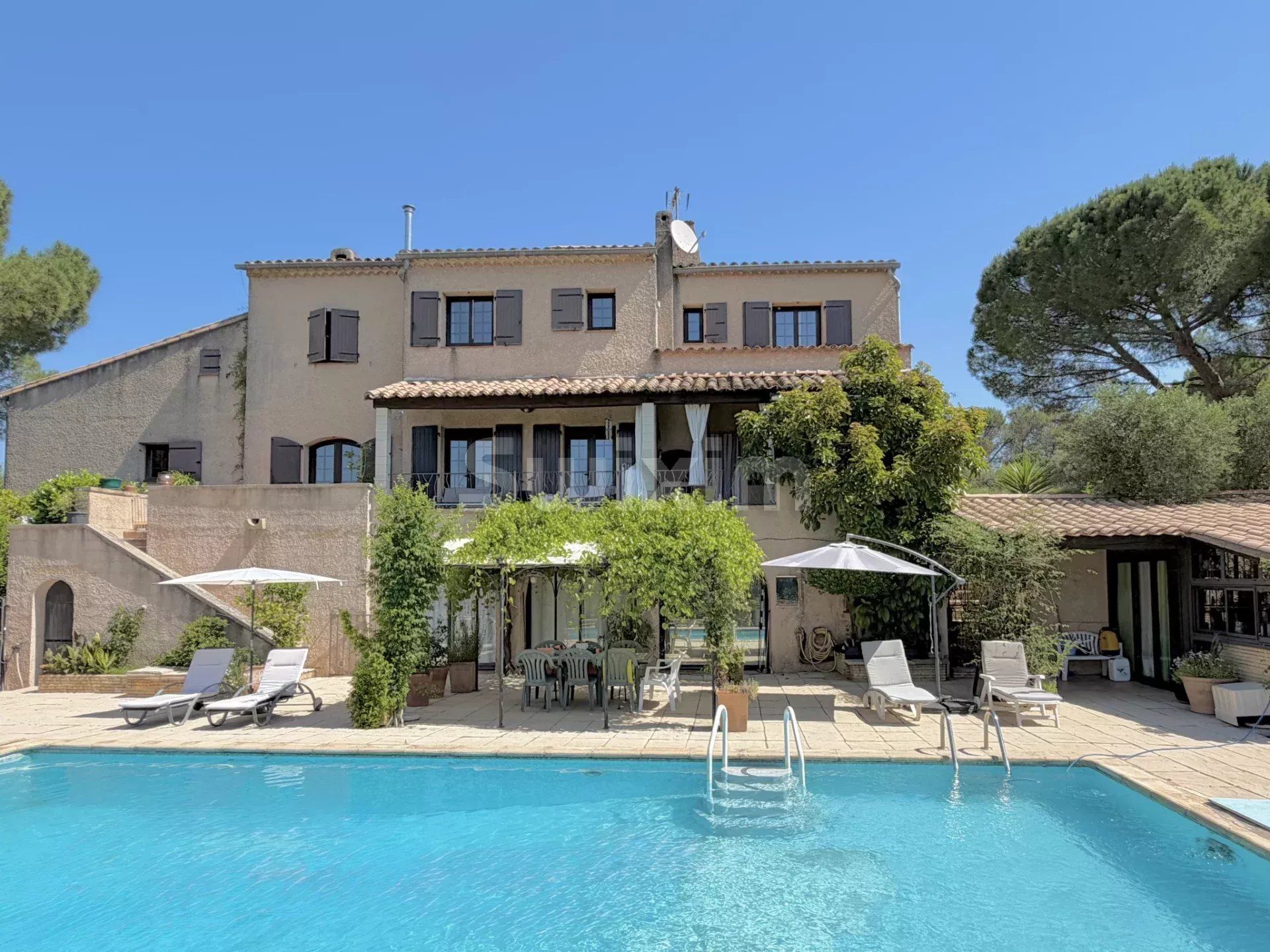 property 11 Rooms for sale on Lédignan (30350)