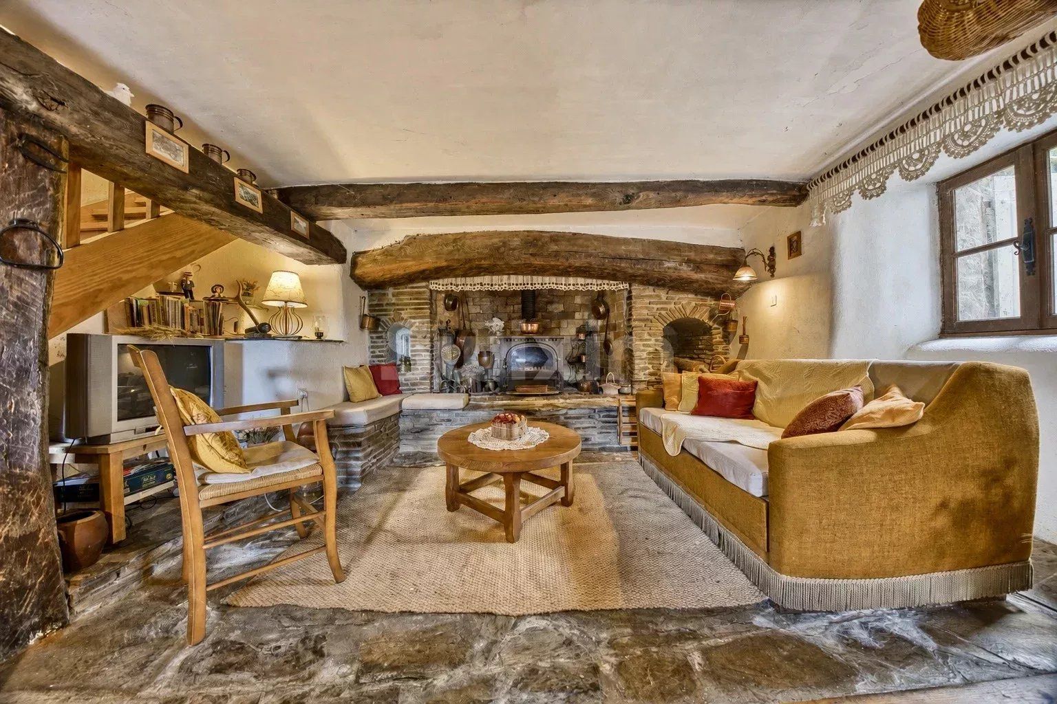mas 9 Rooms for sale on Le Collet-de-Dèze (48160)