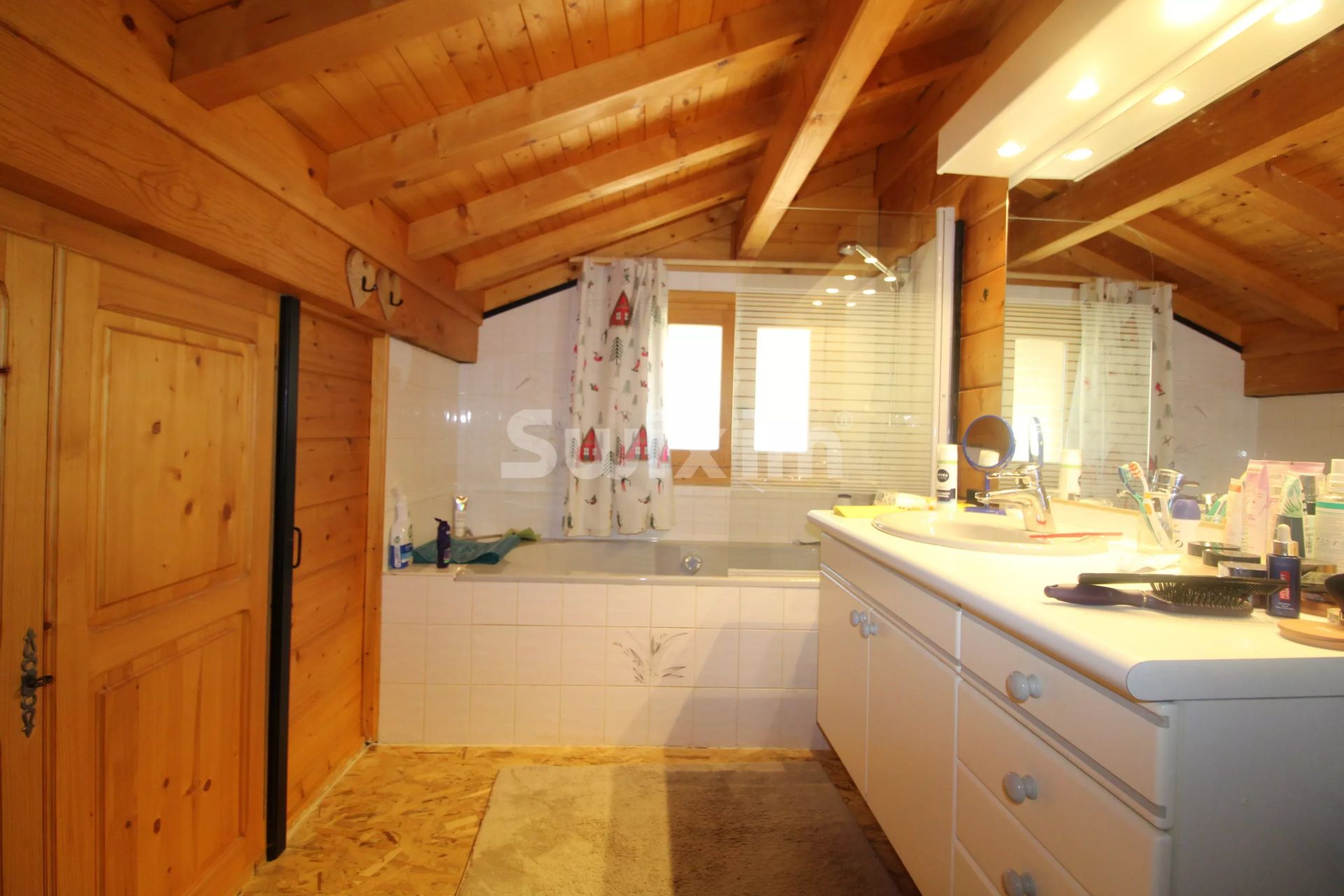 chalet 4 Camere in vendita su Habère-Lullin (74420)