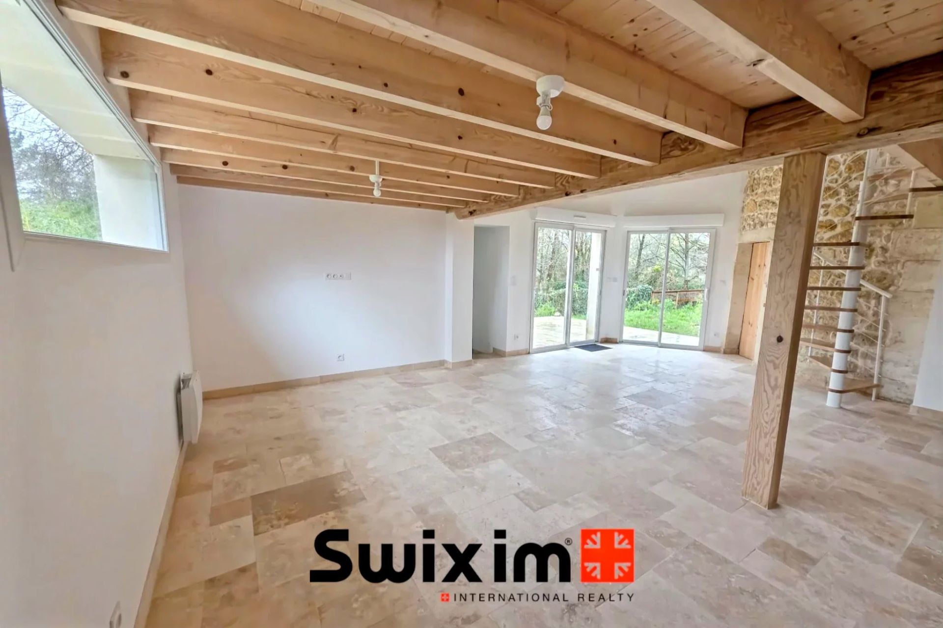 casa 5 Camere in vendita su Talais (33590)