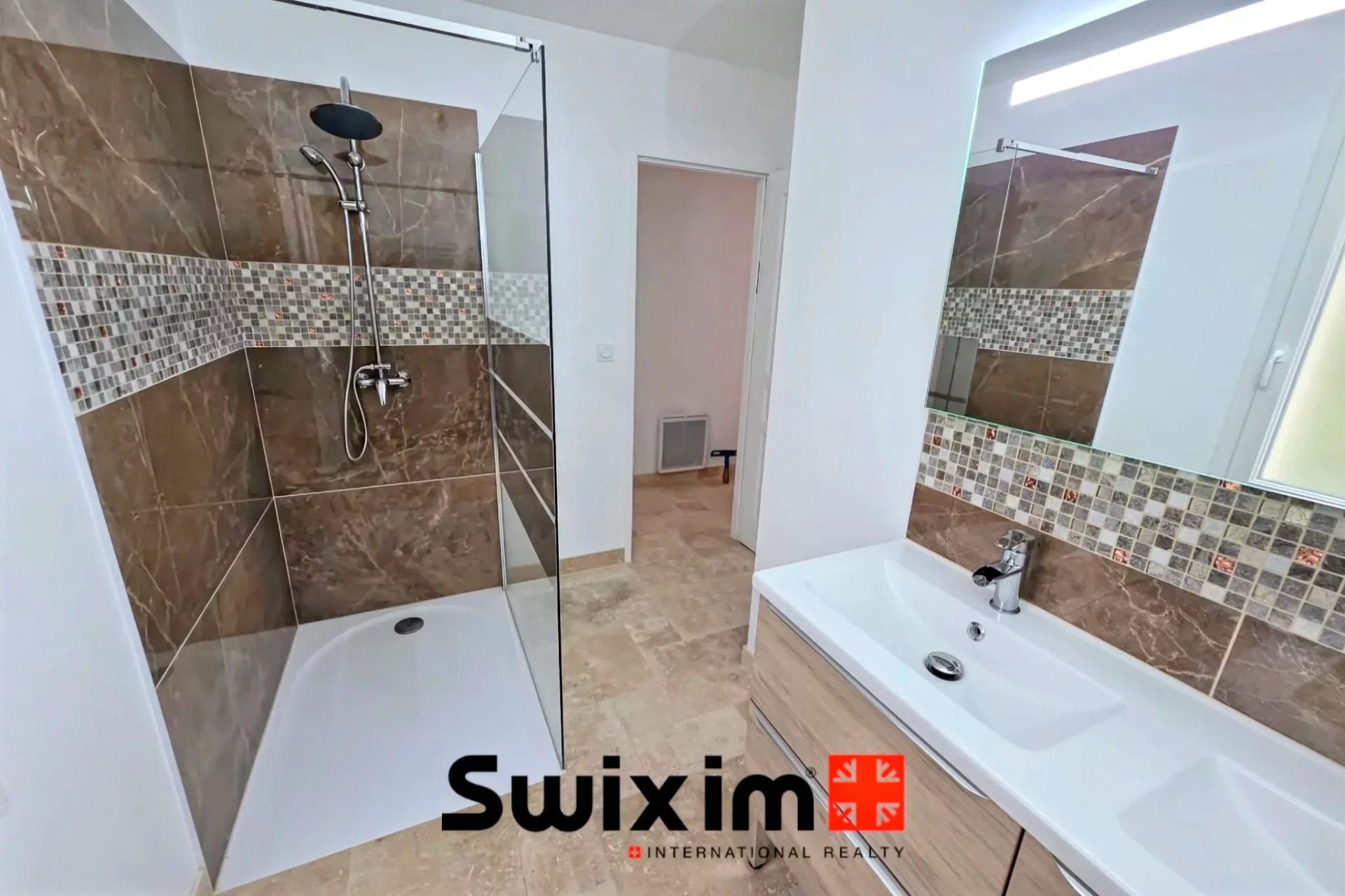 casa 5 Camere in vendita su Talais (33590)
