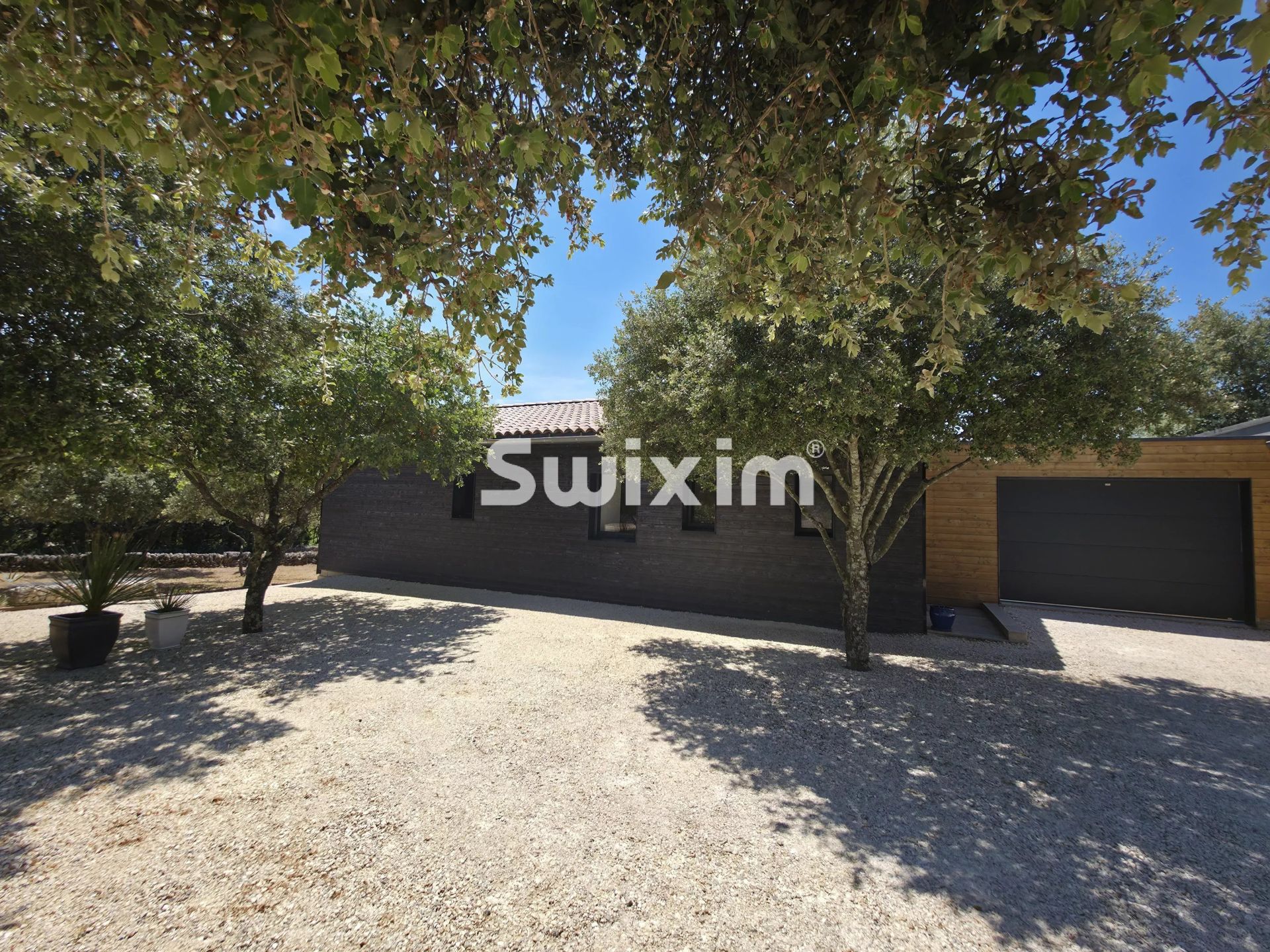 house 5 Rooms for sale on Grignan (26230)
