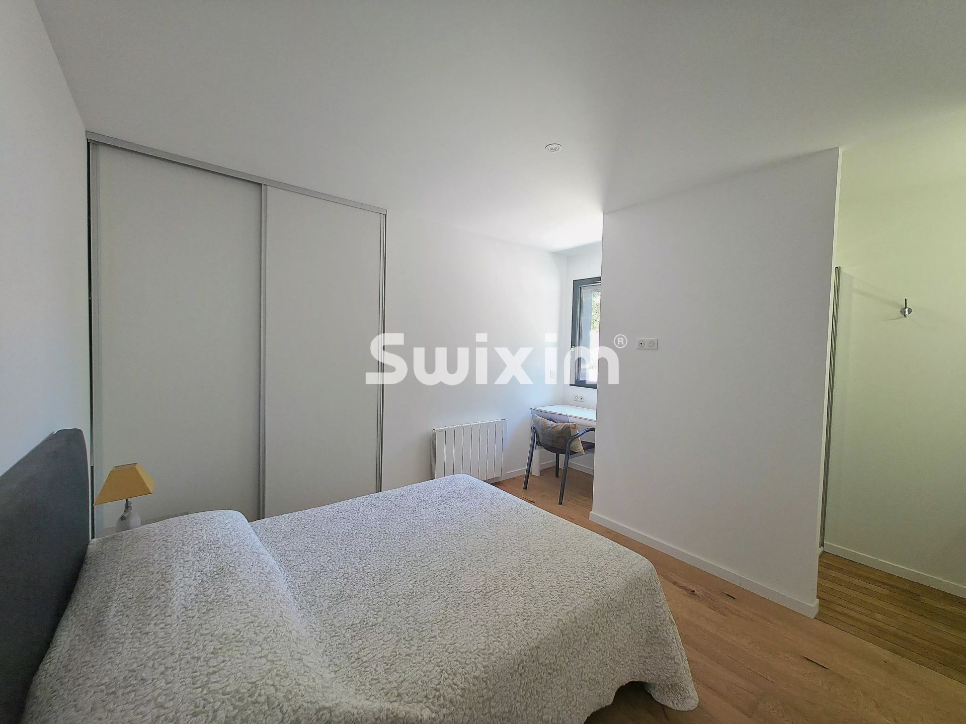 house 5 Rooms for sale on Grignan (26230)