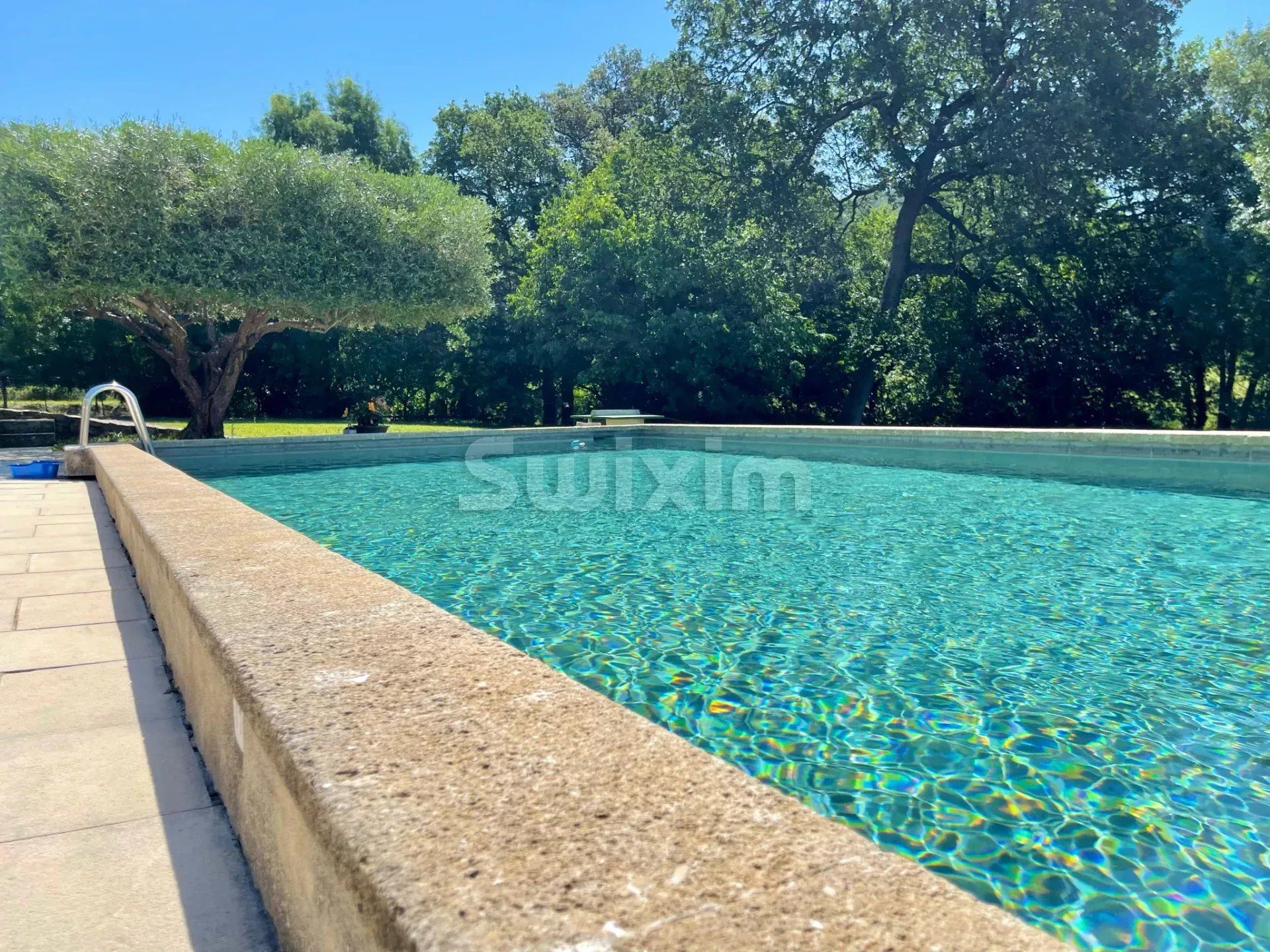 propiedad 23 Salas en venta en Moulézan (30350)