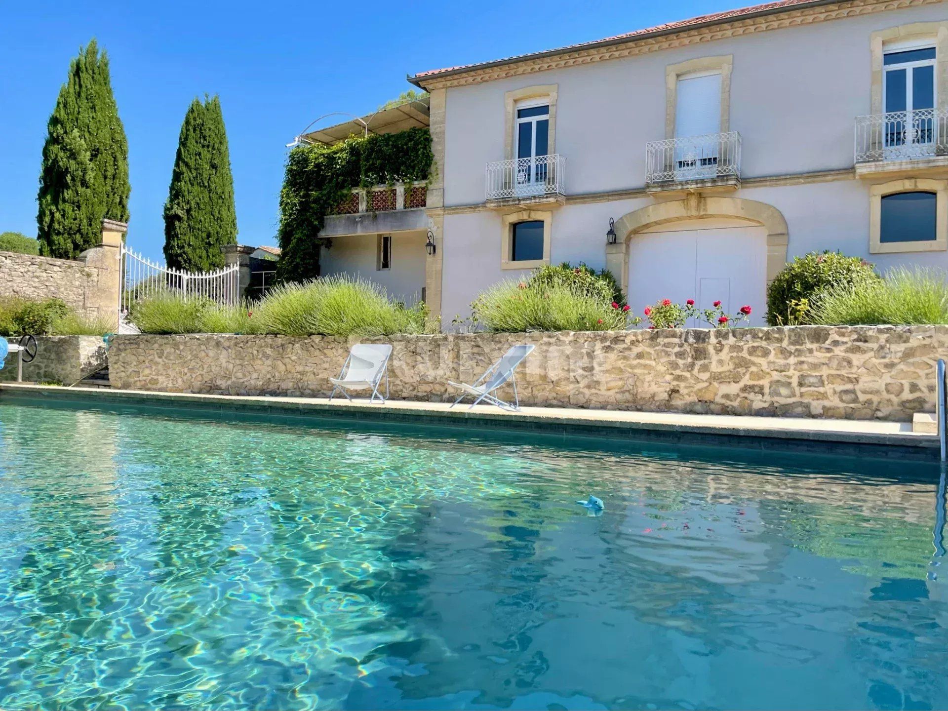 propiedad 23 Salas en venta en Moulézan (30350)