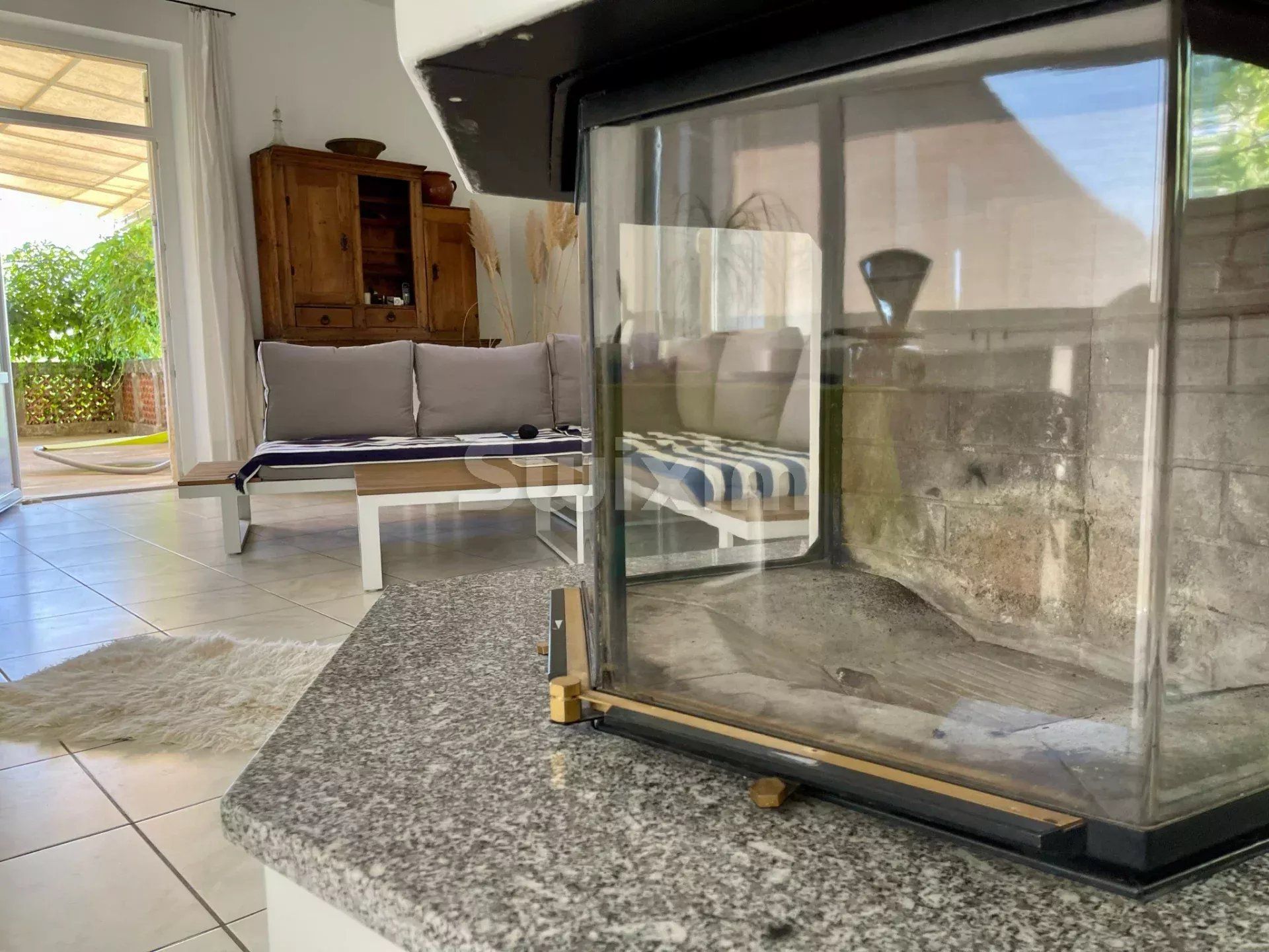 propiedad 23 Salas en venta en Moulézan (30350)