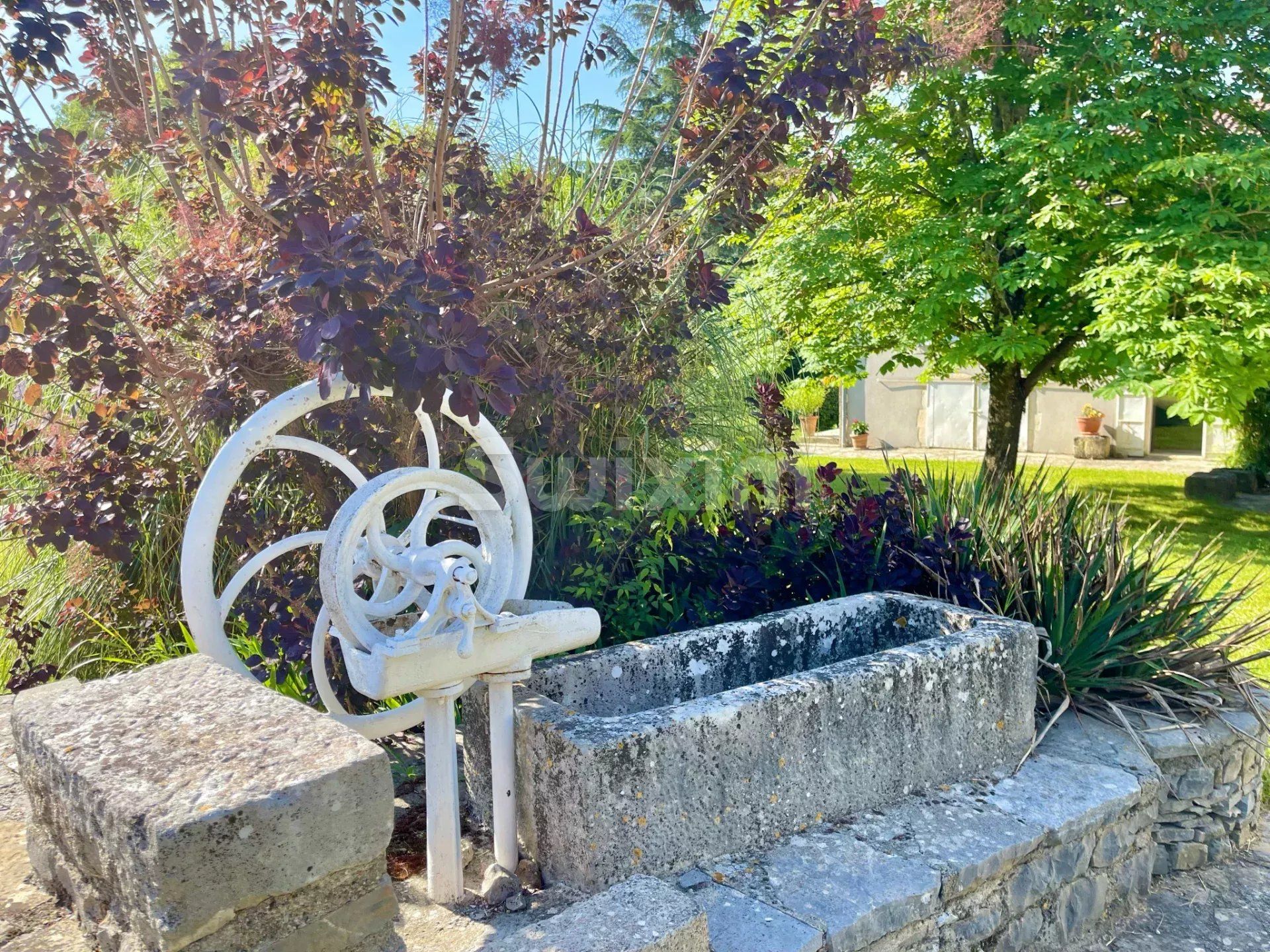propiedad 23 Salas en venta en Moulézan (30350)