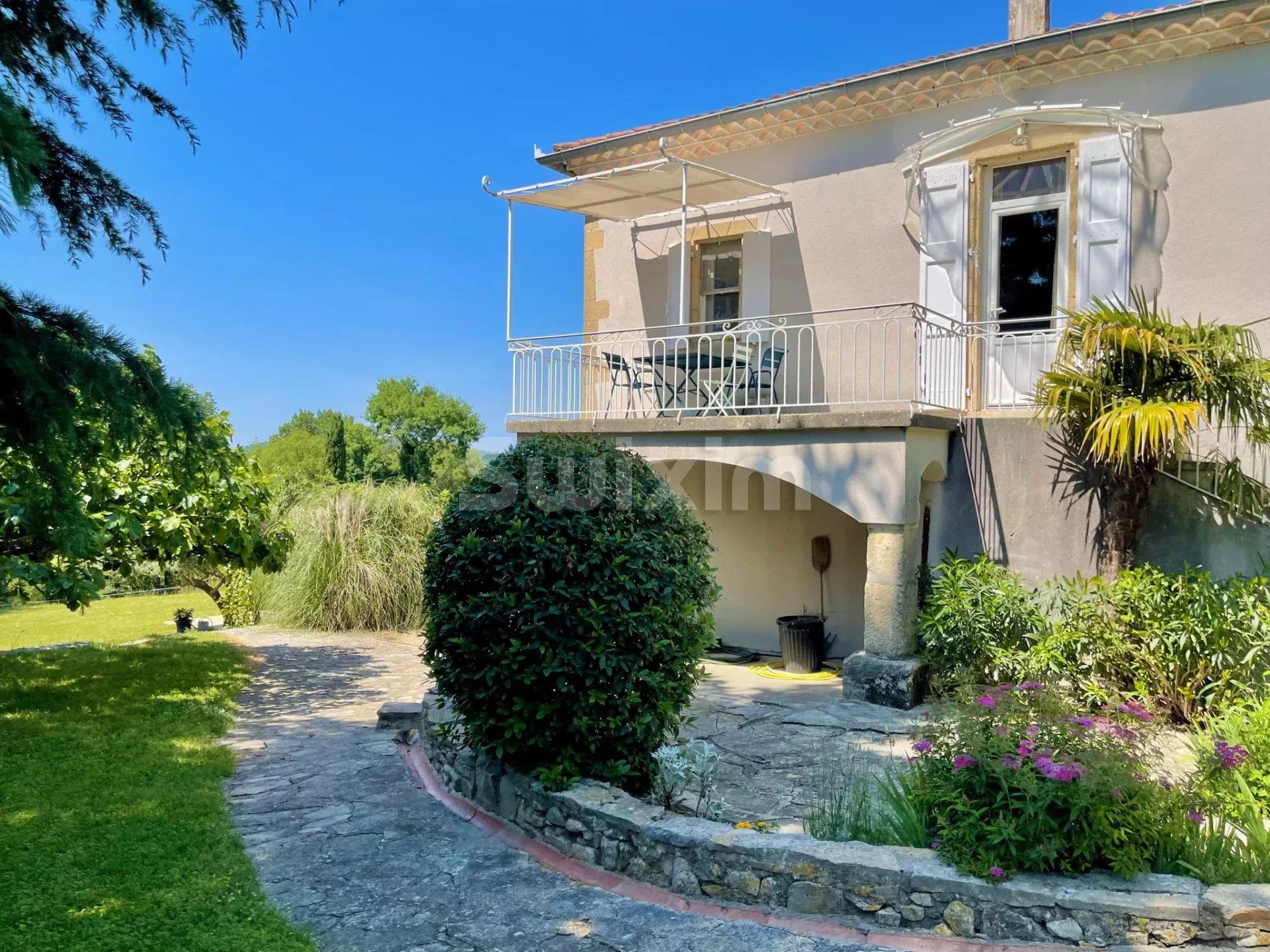 propiedad 23 Salas en venta en Moulézan (30350)