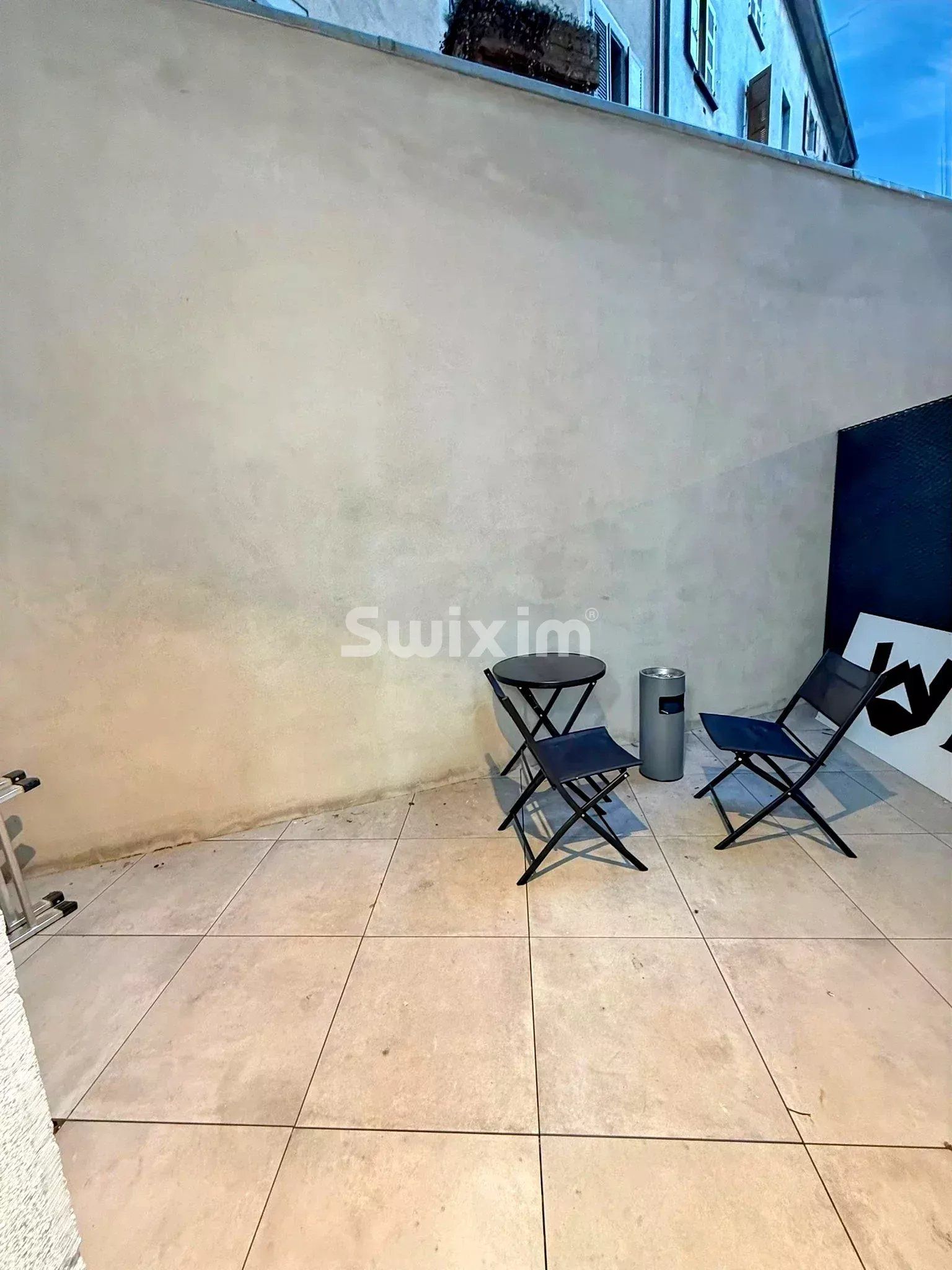 commercial local 1 room for sale on Genève (1201)