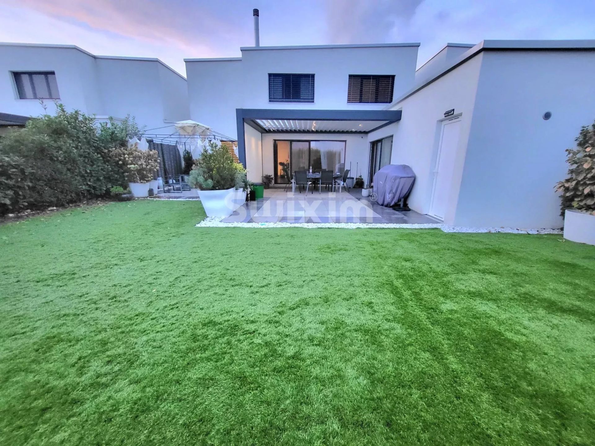 villa 5.5 Pièces en vente sur Neuchâtel (2000)