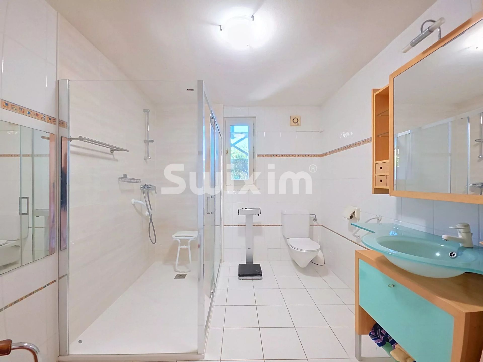 maison 10 Pièces en vente sur Divonne-les-Bains (01220)