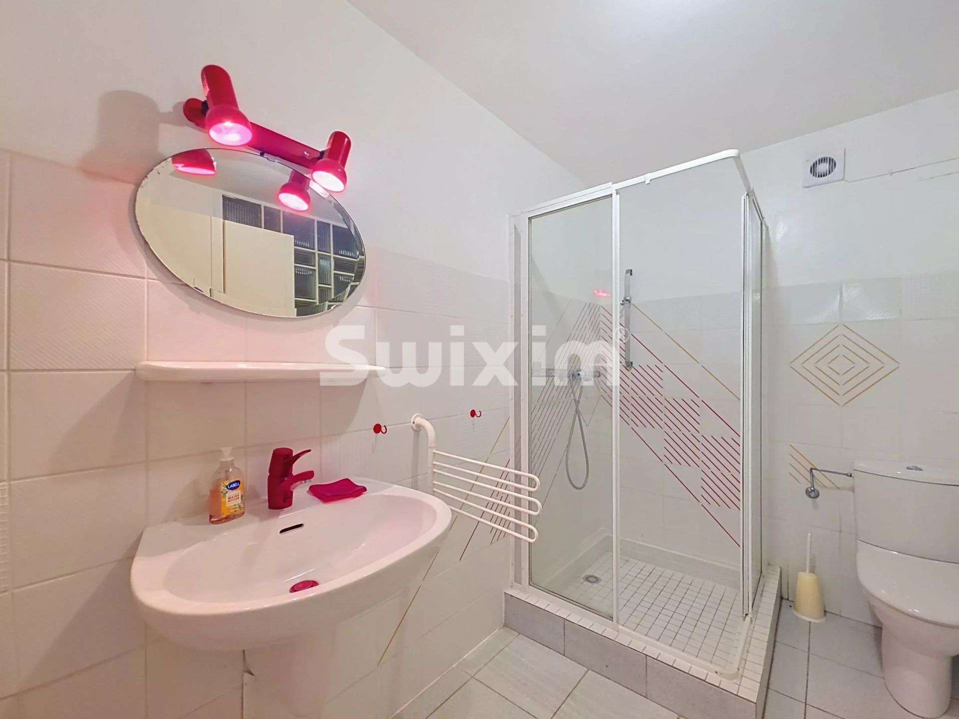 casa 10 Quartos para venda sobre Divonne-les-Bains (01220)