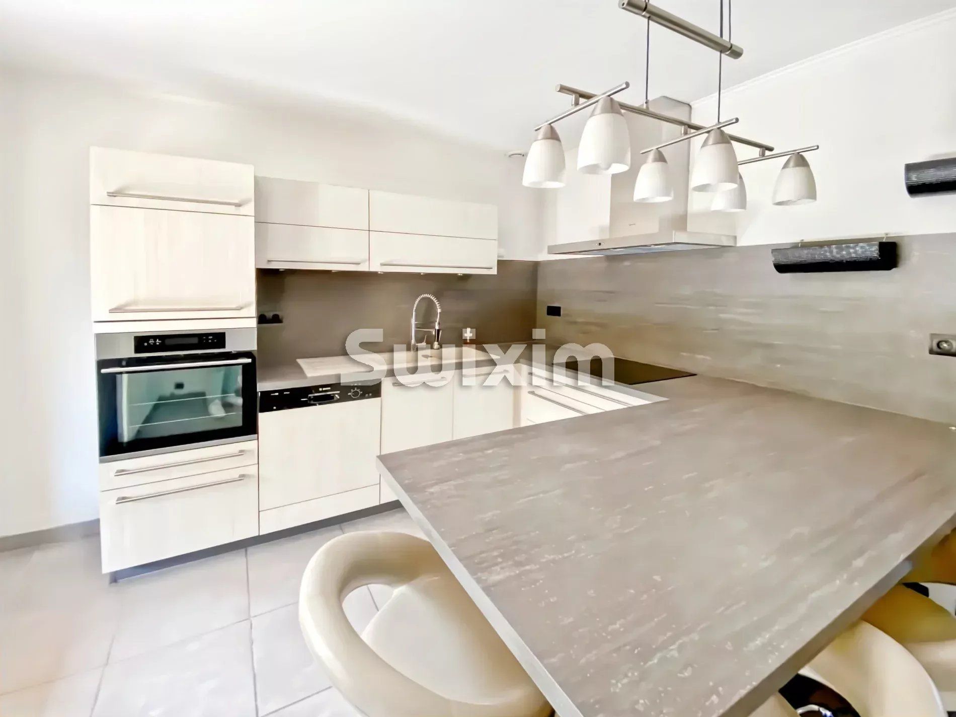 haus 5 Zimmer zum verkauf auf Bagnols-sur-Cèze (30200)