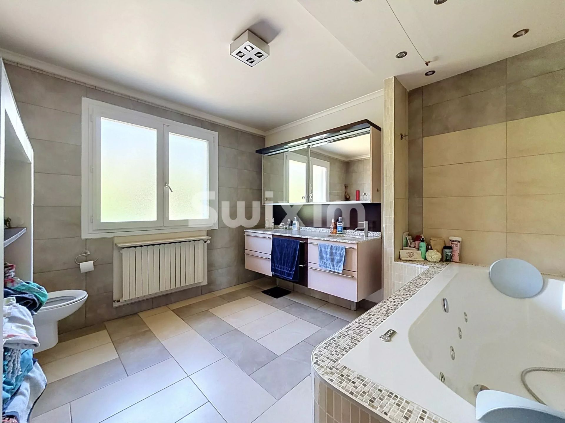 haus 6 Zimmer zum verkauf auf Sergy (01630)