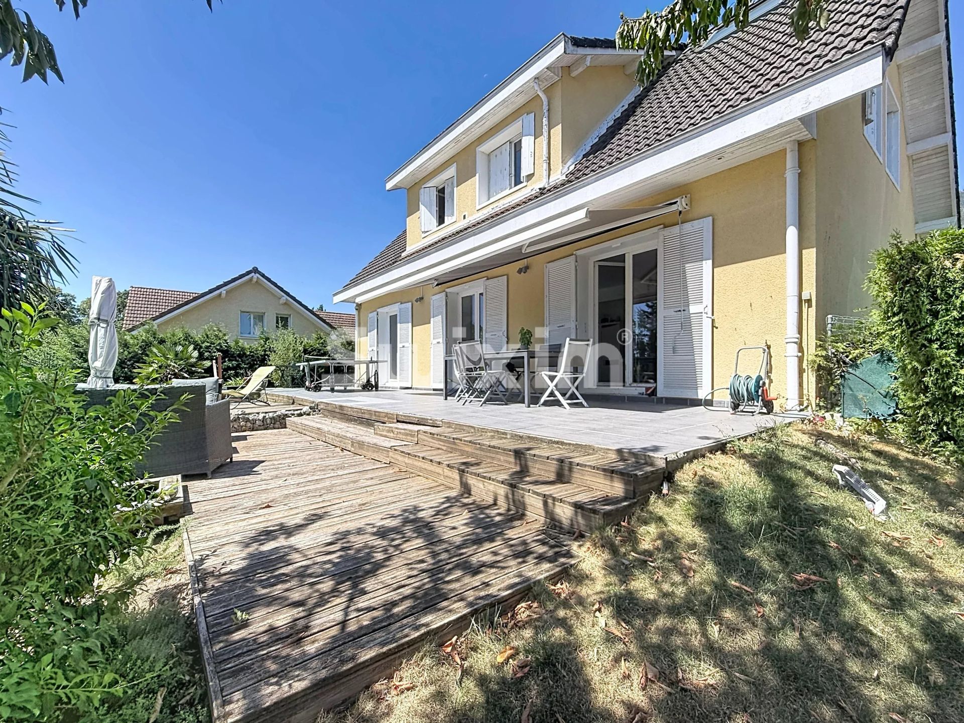 haus 6 Zimmer zum verkauf auf Sergy (01630)