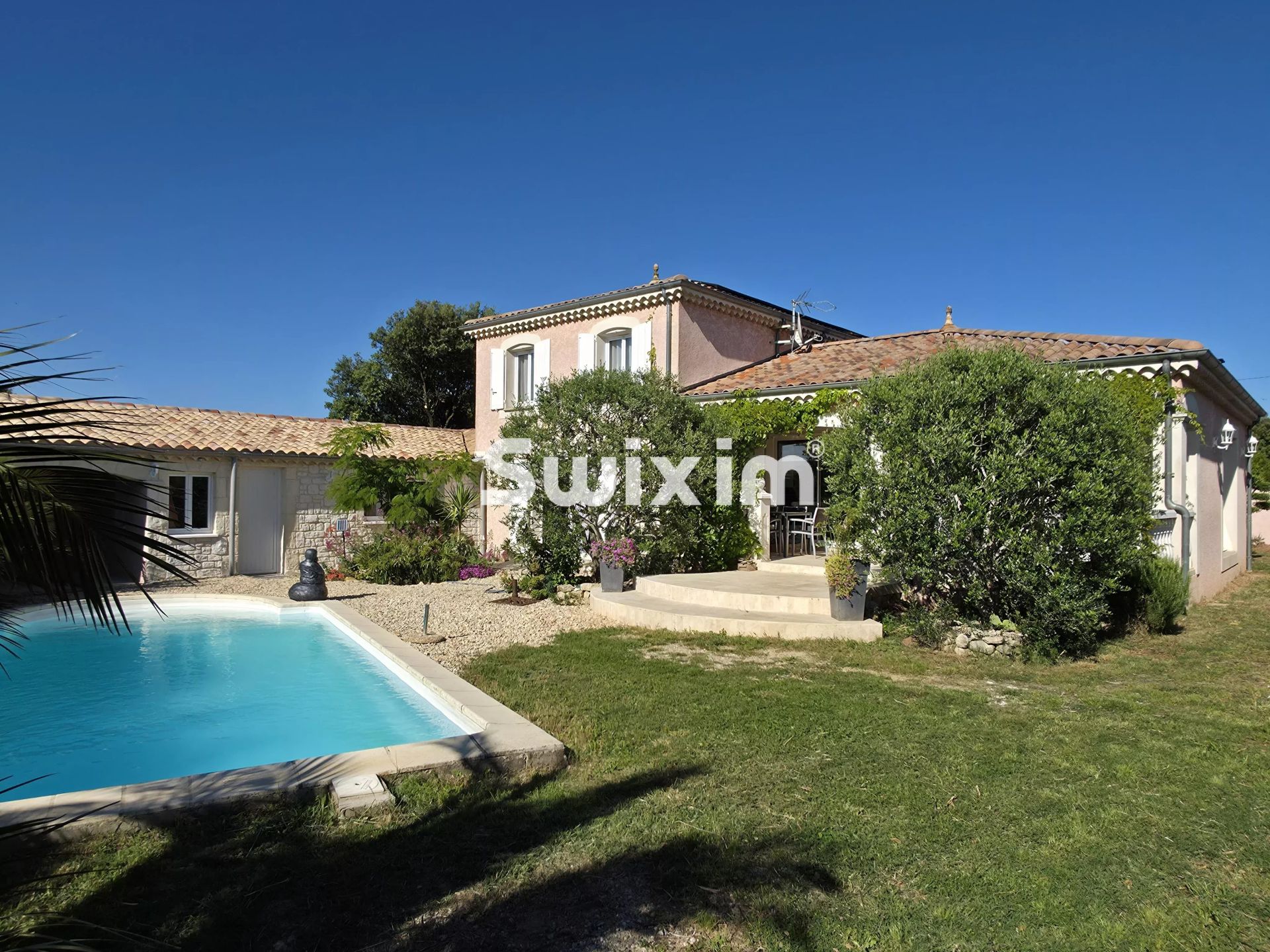 Maison 6 pièces 147 m² · à Donzère · 147 m² · 420 000 €