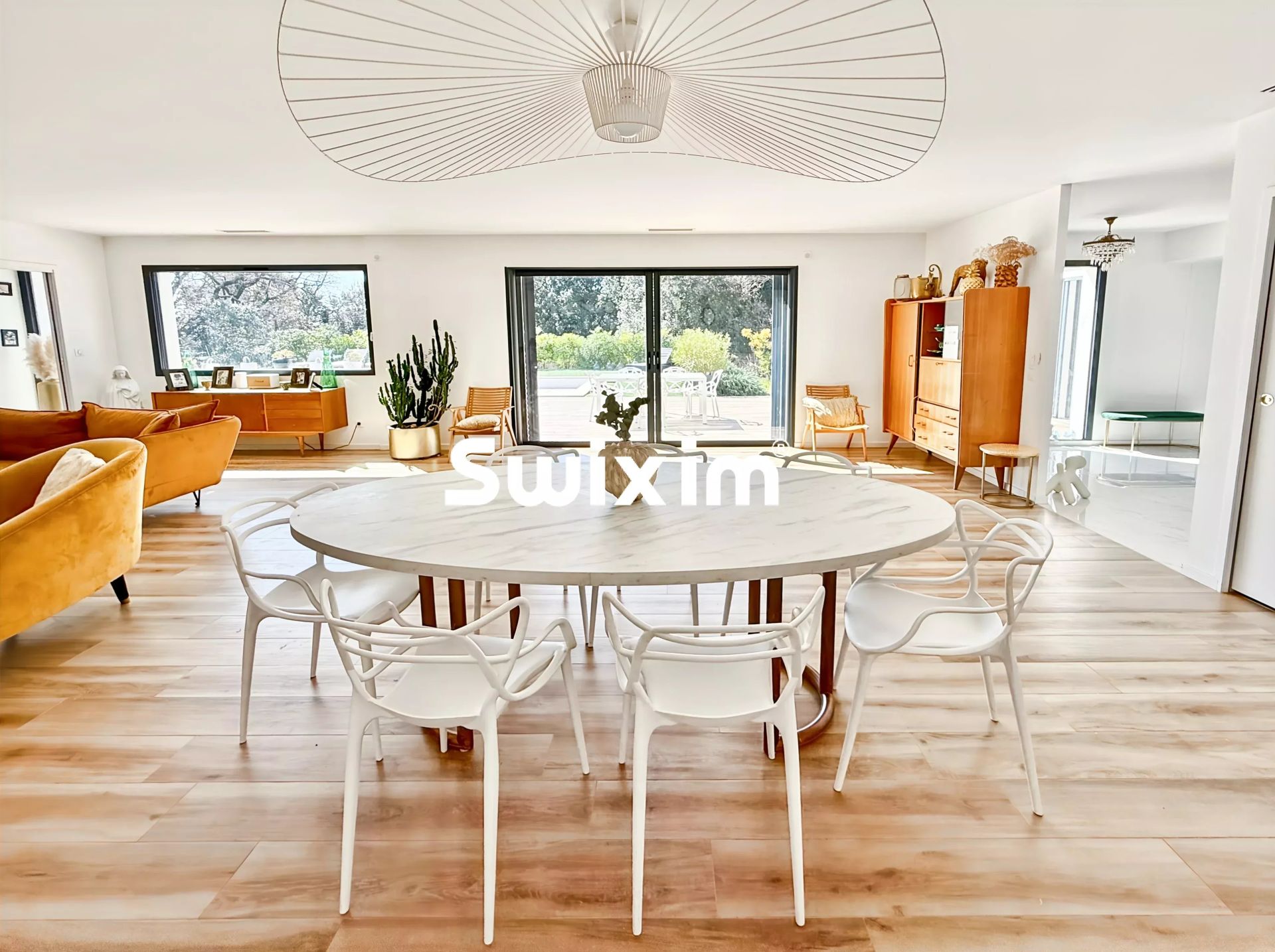 casa 6 Quartos para venda sobre Bourg-Saint-Andéol (07700)