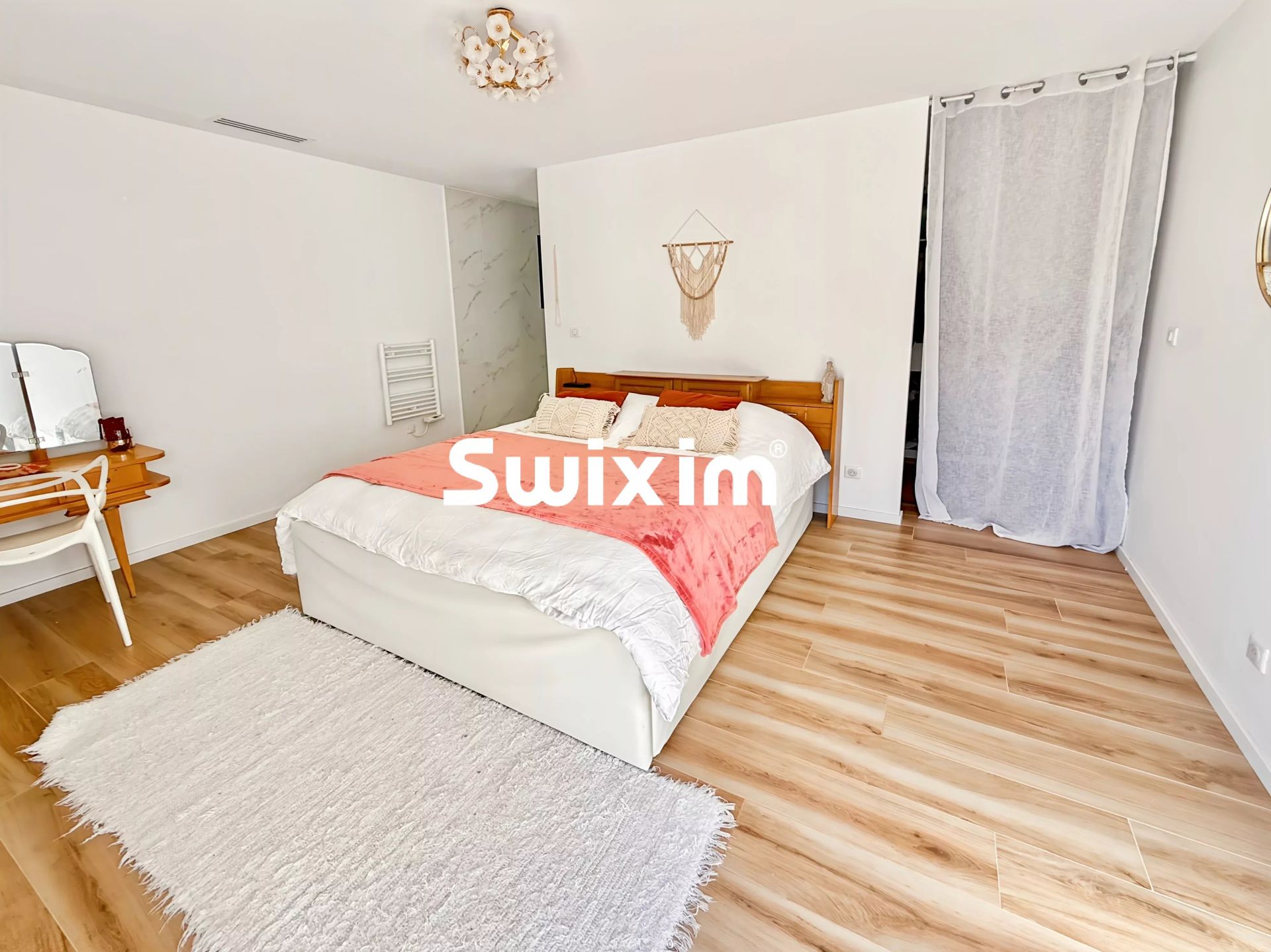 casa 6 Quartos para venda sobre Bourg-Saint-Andéol (07700)