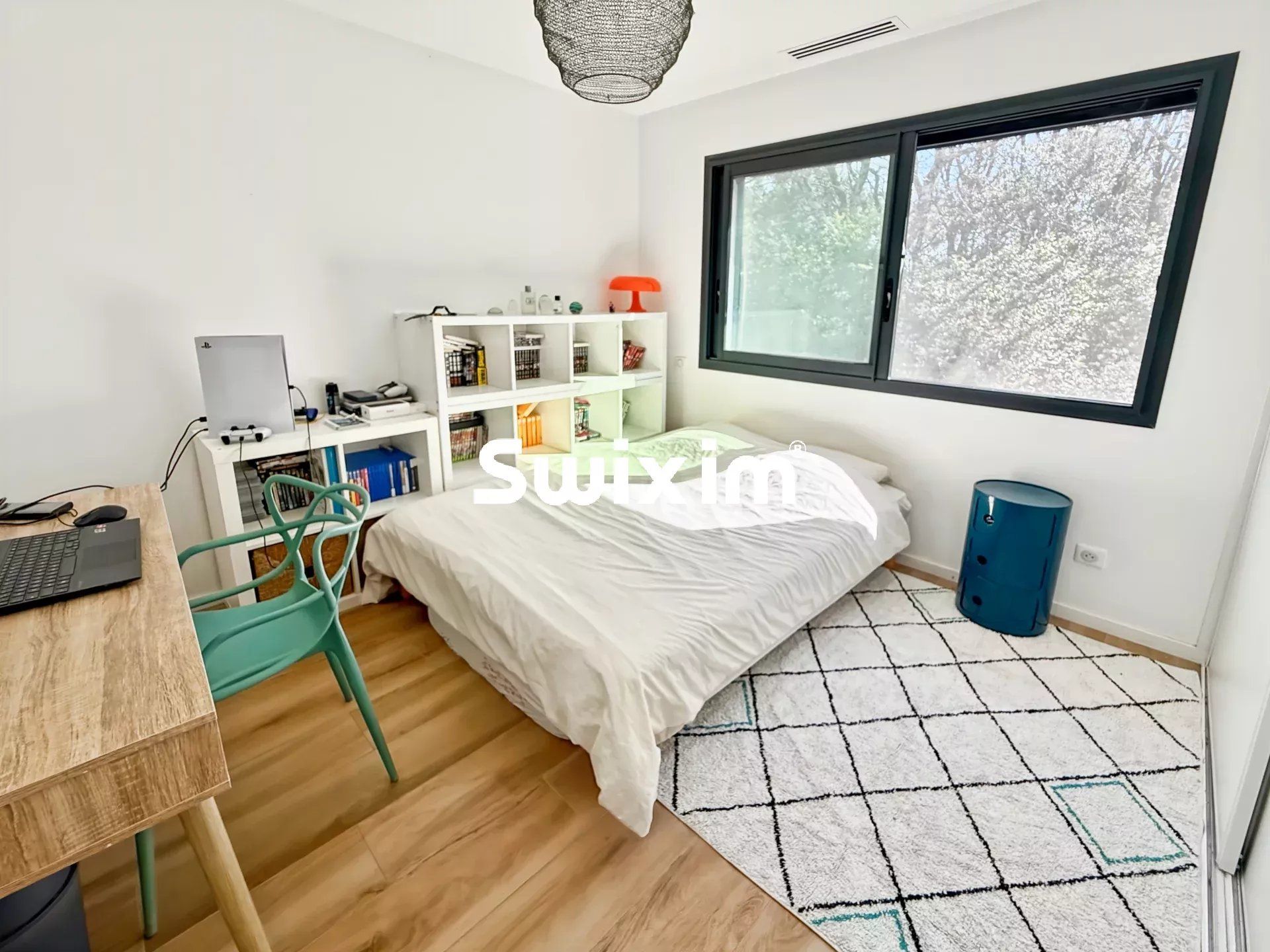 casa 6 Quartos para venda sobre Bourg-Saint-Andéol (07700)