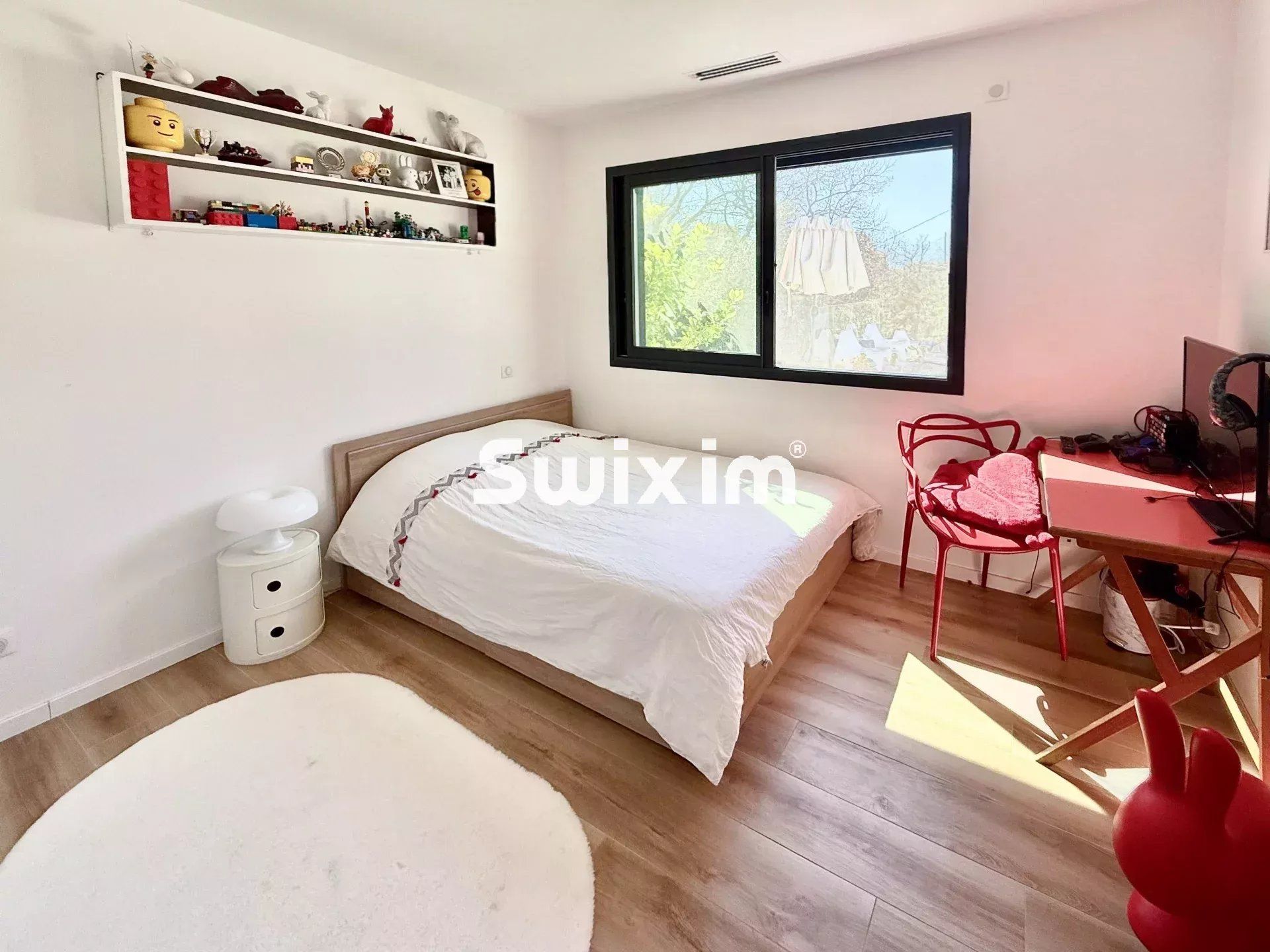 casa 6 Quartos para venda sobre Bourg-Saint-Andéol (07700)