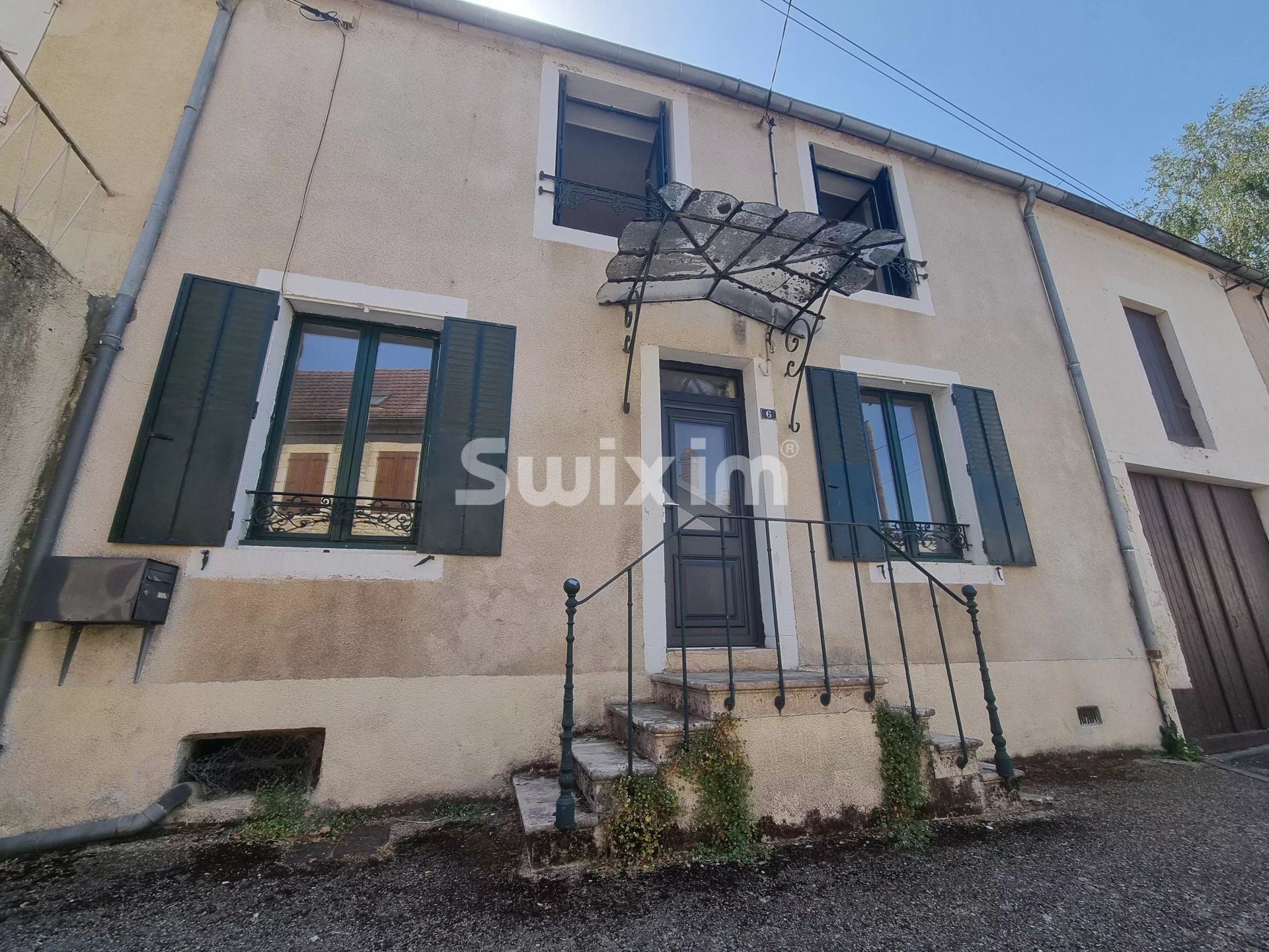 casa 5 Quartos para venda sobre Châtel-Censoir (89660)